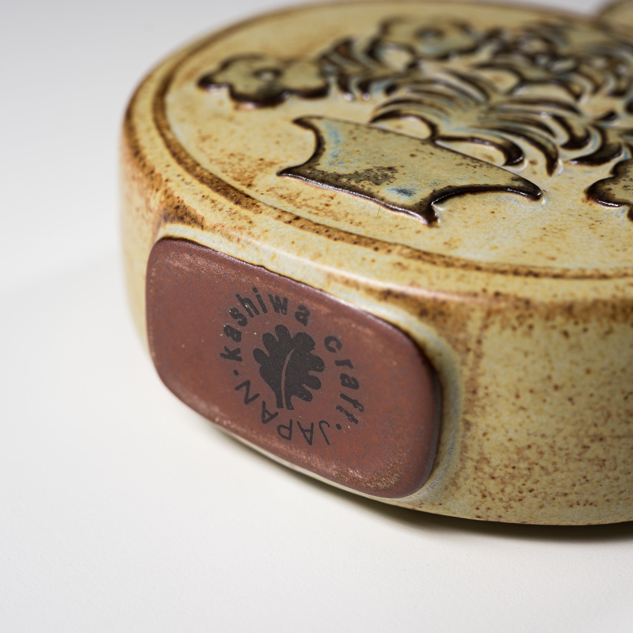 Seto Ware KASHIWA Round Vase - Handcrafted Japanese Ceramic Flower Vase for Home Decor, Wedding Centerpiece & Gift Idea