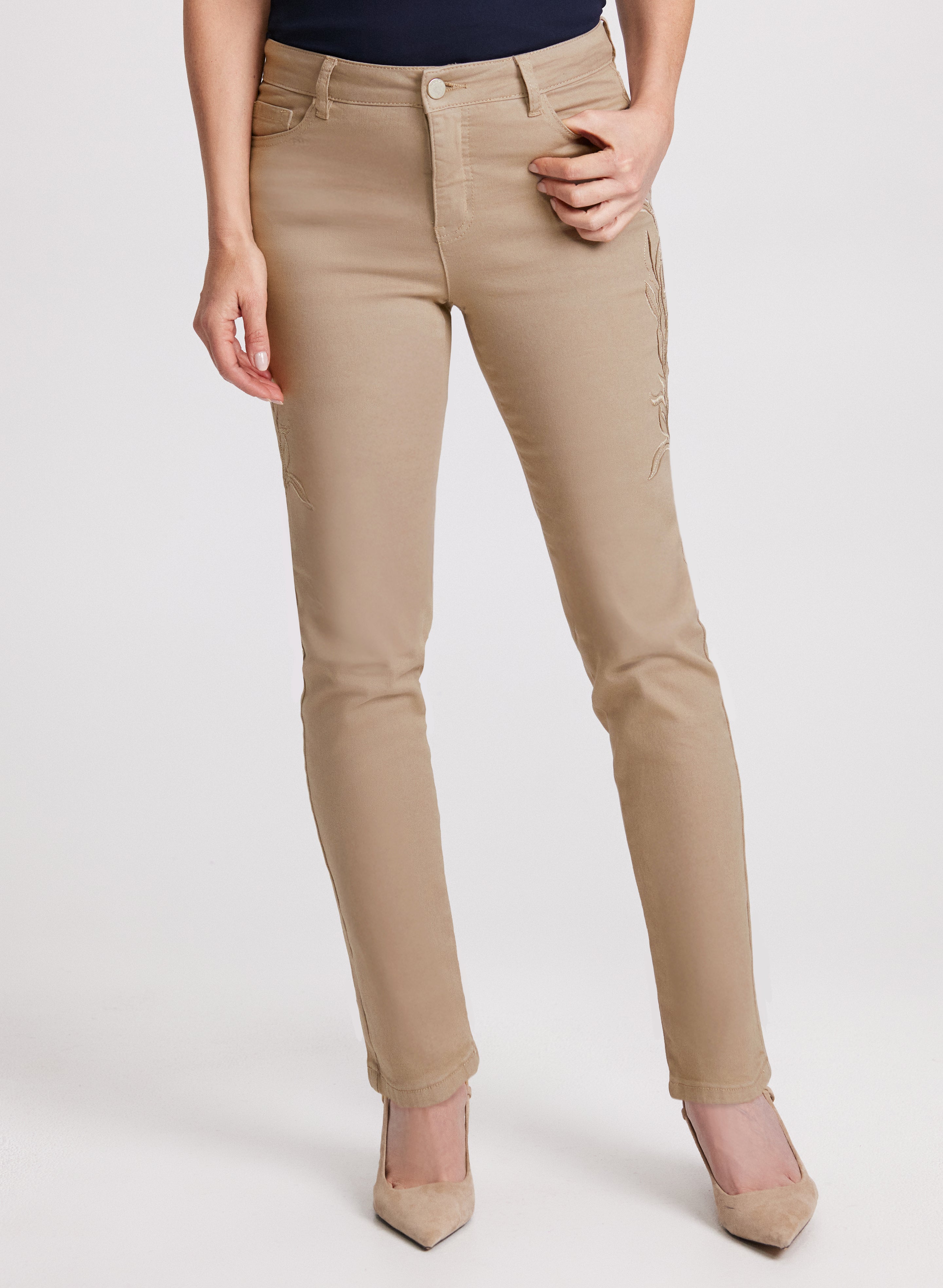 Embroidered Straight Leg Jeans for Women - High Waist Comfort Denim Pants - Casual & Work Wear - Perfect for Everyday Outfits and Office Style