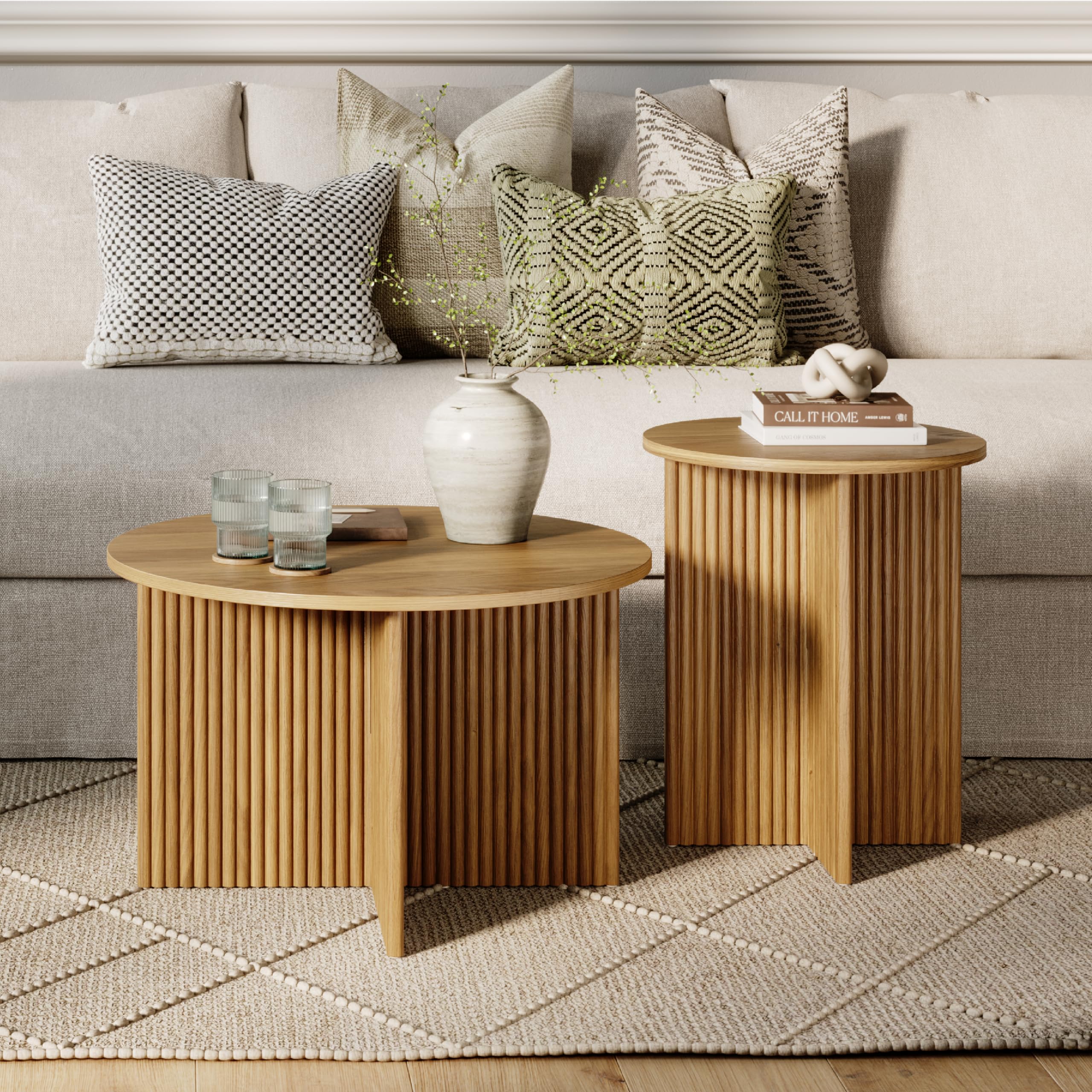Modern Round Fluted Nesting Coffee Table Set of 2 - Solid Wood Base with Wood Grain Veneer Top in Medium Oak - Stylish Living Room Furniture for Small Spaces - Perfect for Coffee, Books, and Living Room Decor