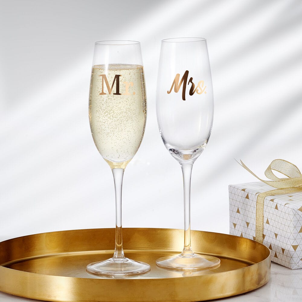 Elegant Mr. & Mrs. Wedding Champagne Flutes Set of 2 - Crystal Clear Toasting Glasses for Anniversary, Bridal Shower & Romantic Celebrations
