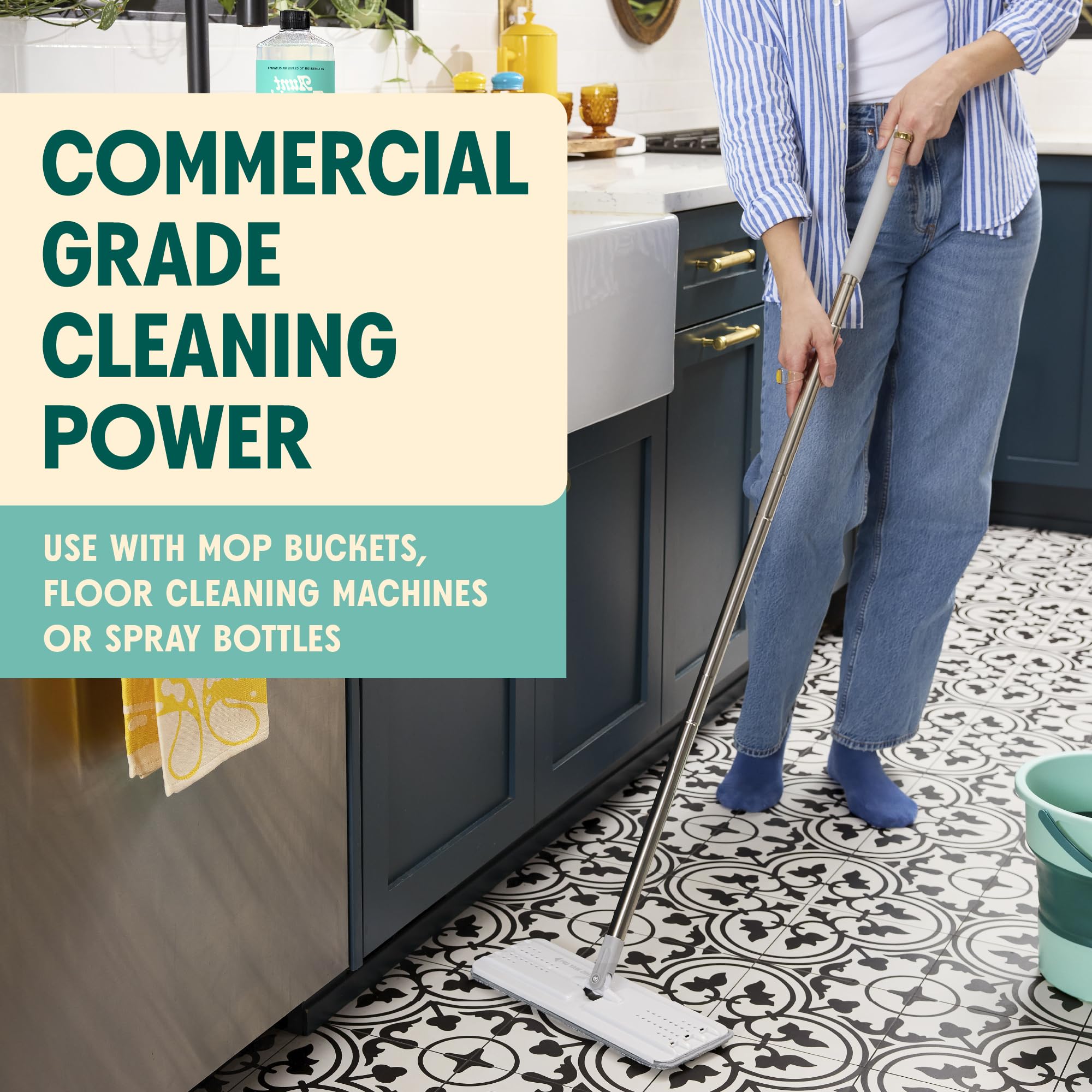 Aunt Fannie's Ultra Concentrated Vinegar Floor Cleaner - 32 oz (Pack of 1) | Multi-Surface Floor Wash for Tile, Wood & Laminate | Makes 16 Gallons | Lavender Scented | Perfect for Homes, Kitchens & Bathrooms