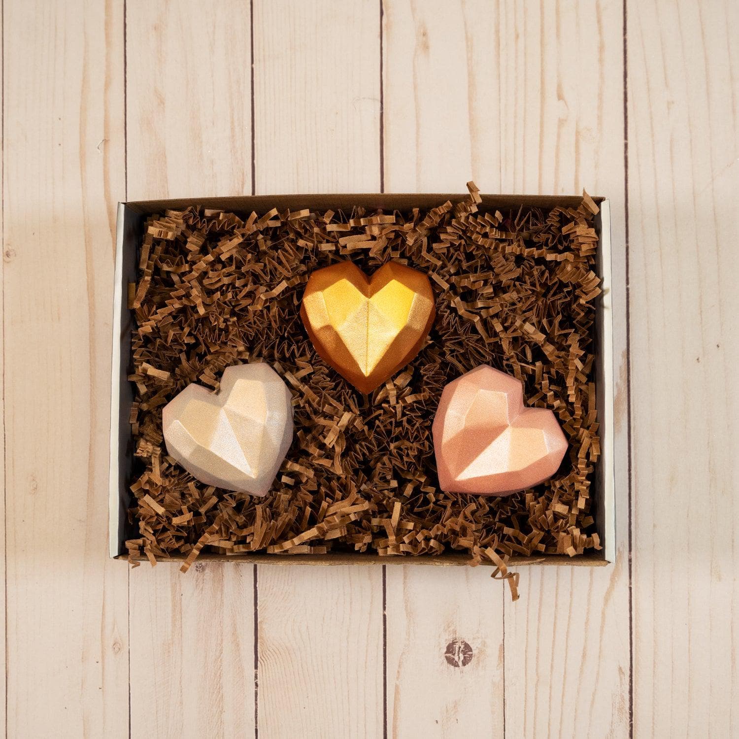 8-Cavity Geo Diamond Heart Shaped Silicone Chocolate & Cake Mold - Perfect for Valentine's Day, Weddings, and Romantic Desserts
