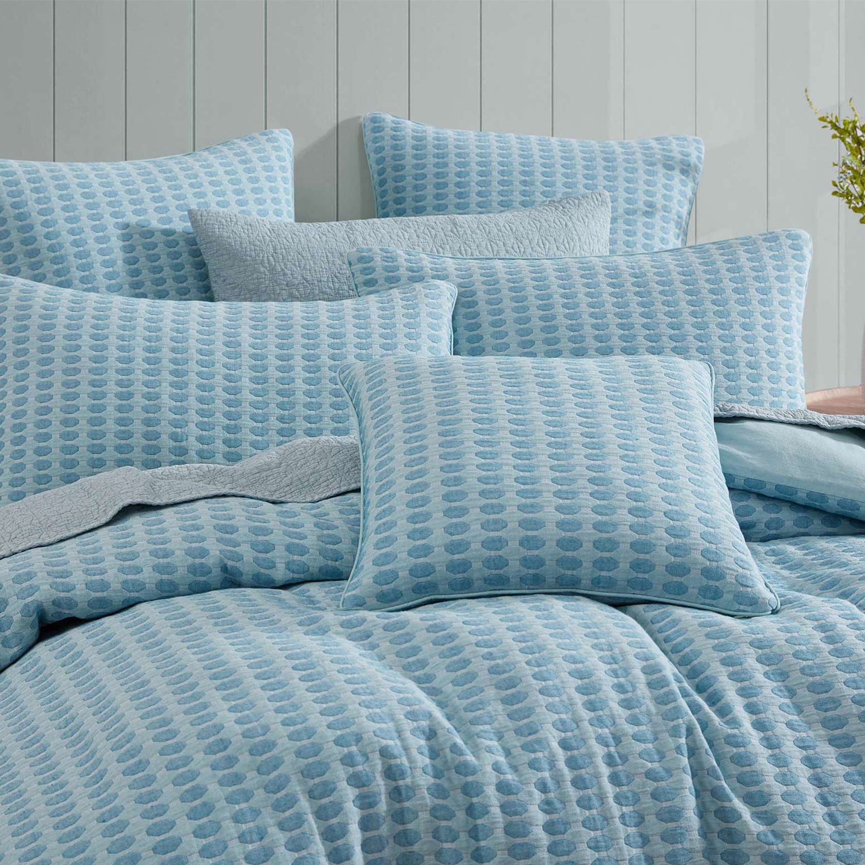 Frankie Turquoise Quilt Cover Set by Logan & Mason Platinum - Luxury Bedding for Master Bedroom & Guest Room Decor