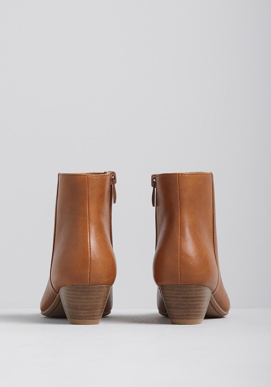 Stylish Women's Ankle Boots - Fashionable Chunky Heel Booties for Casual & Office Wear | Perfect for Fall/Winter Outfits & Date Nights
