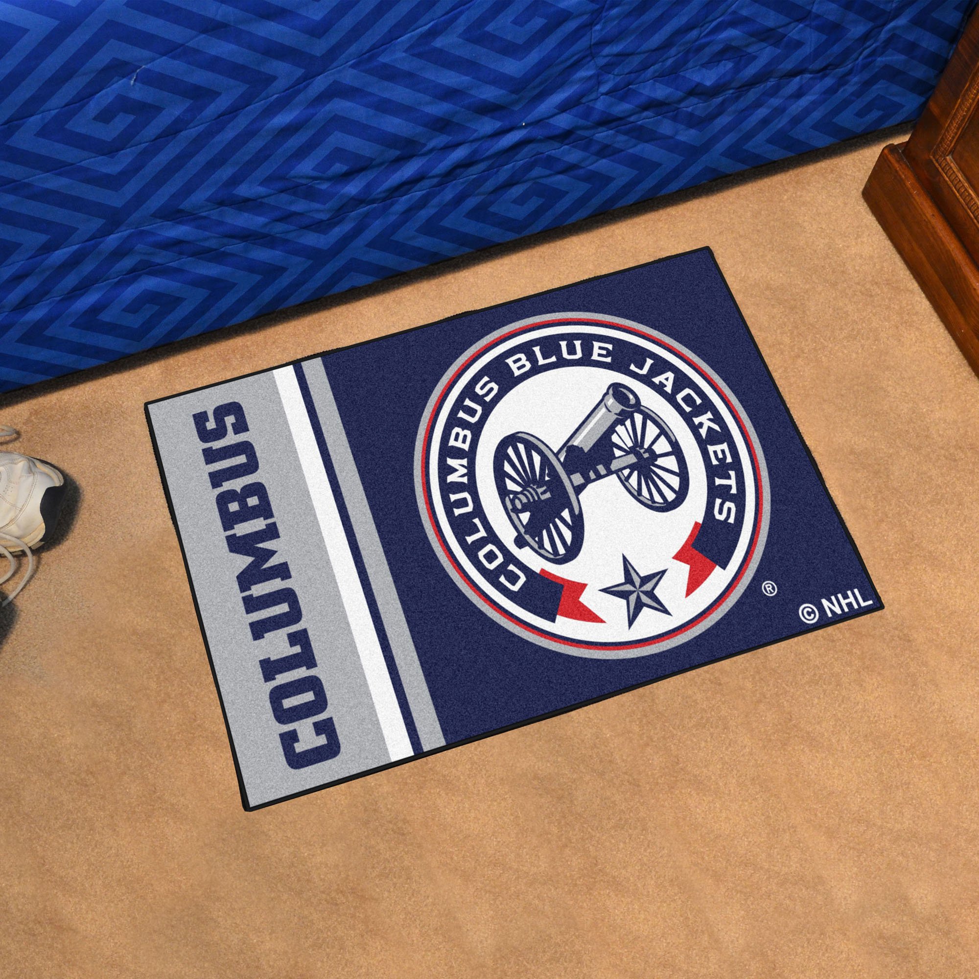 FANMATS NHL Men's Starter Mat - Officially Licensed Hockey Rug for Man Cave, Game Room & Sports Decor - Perfect for Fans & Collectors