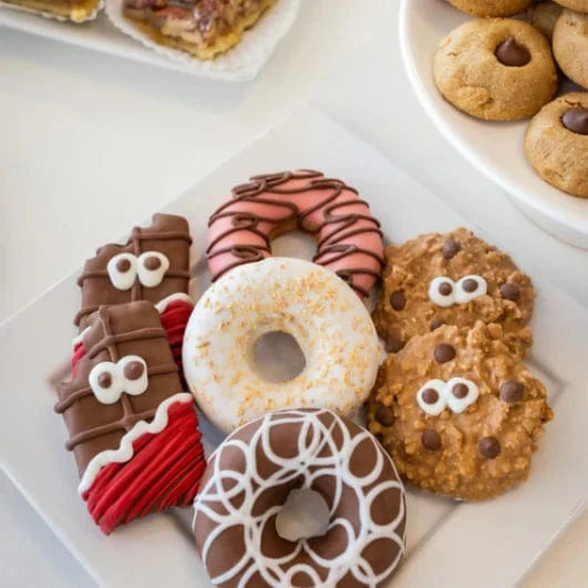Bosco and Roxy's Woof it Down | Oh Fudge! Dog Treats - Healthy Natural Snacks for Small & Large Breeds - Perfect for Training Rewards and Special Occasions