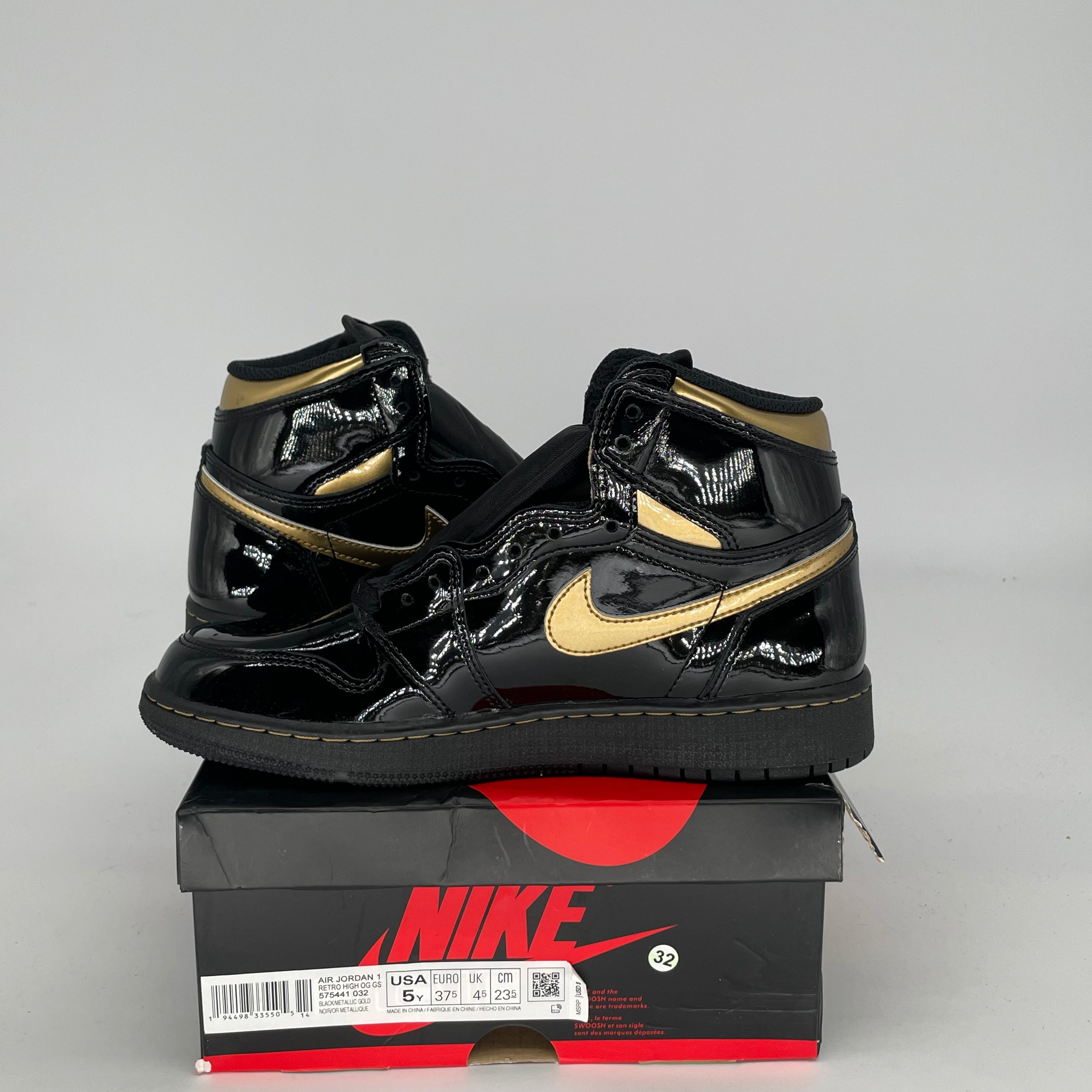 Original Air Jordan 1 Retro High OG 'Black Metallic Gold' Women's Size 5/6.5W (555088-032) - Basketball Shoes for Women, Streetwear Fashion Sneakers for Casual Wear & Sports