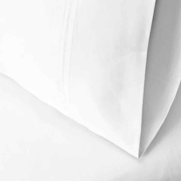 Luxury 700 Thread Count Egyptian Cotton Pillowcase Set - Ultra Soft & Breathable Bedding for Side Sleepers & Hot Sleepers - Perfect for Master Bedroom, Guest Room & Hotel Use