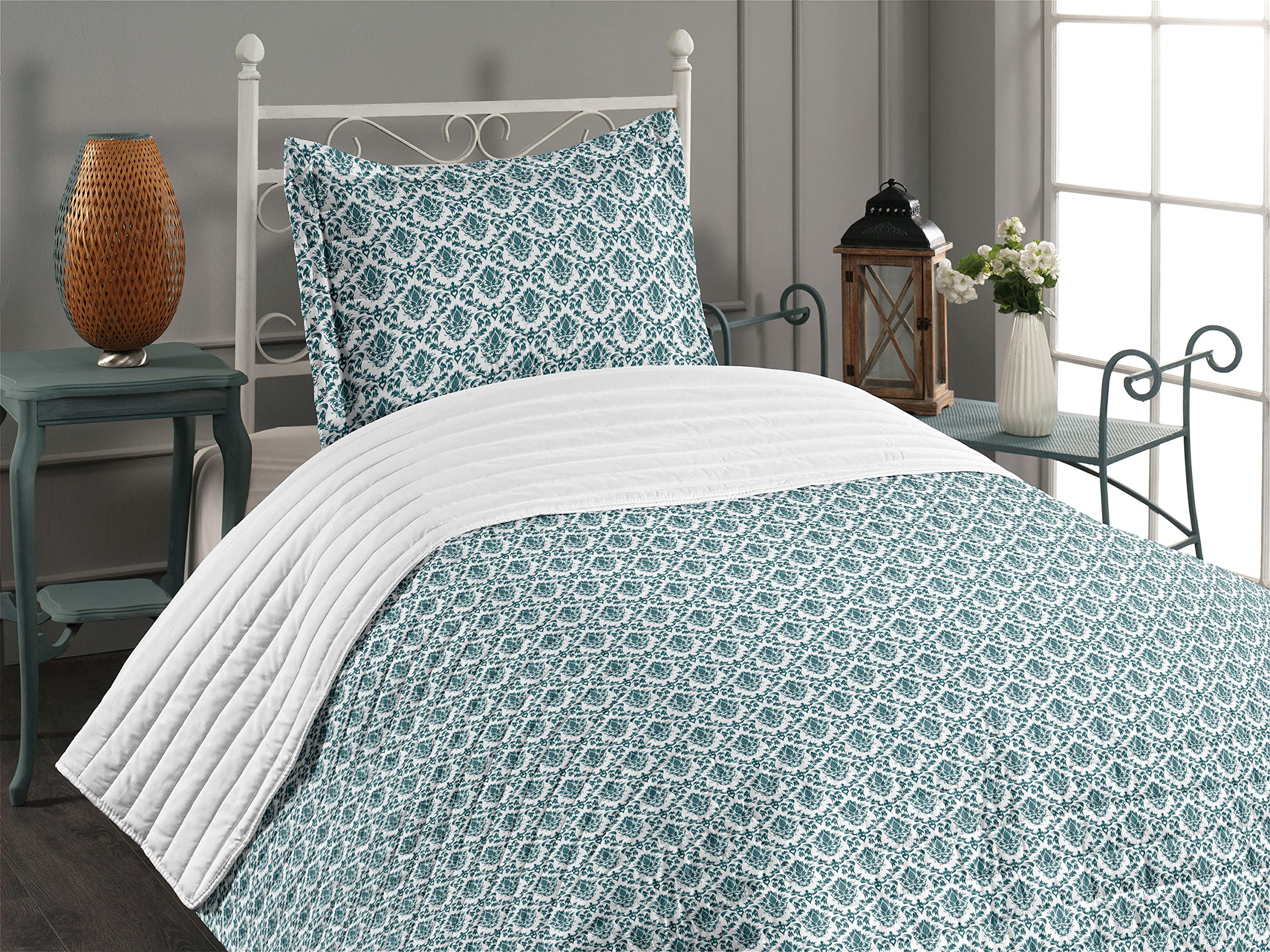 Ambesonne Damask Microfiber Bedspread Set - Baroque Floral Sprigs Design, Soft Twin Size Bedding with Pillow Sham & Comforter in Green White | Perfect for Master Bedroom, Guest Room Decor & Cozy Home Styling
