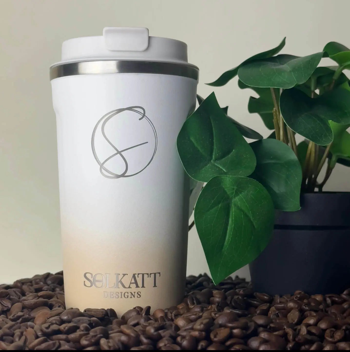 Pastel Beige Insulated Travel Coffee Mug - 500ml Stainless Steel Vacuum Flask for Hot & Cold Drinks - Perfect for Commuting, Camping and Office Use