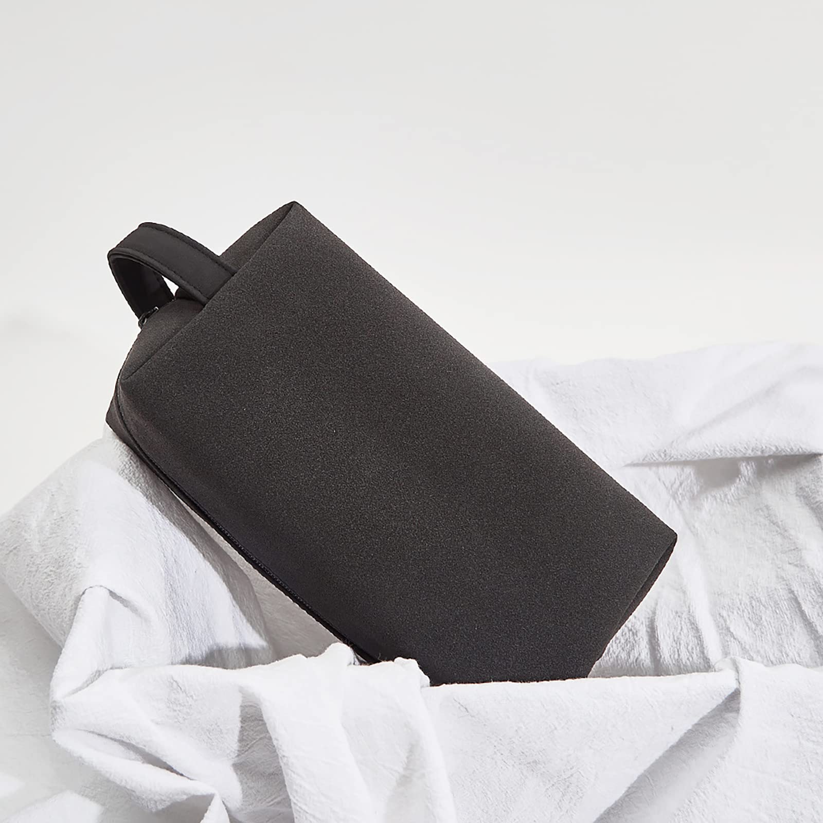 **Personalized Leather Toiletry Bag for Men - Custom Engraved Travel Dopp Kit for Husband, Boyfriend, Dad - Unique Gift for Birthday, Anniversary, Father's Day & Wedding Groomsmen - Perfect for Travel, Business Trips & Gym Essentials**