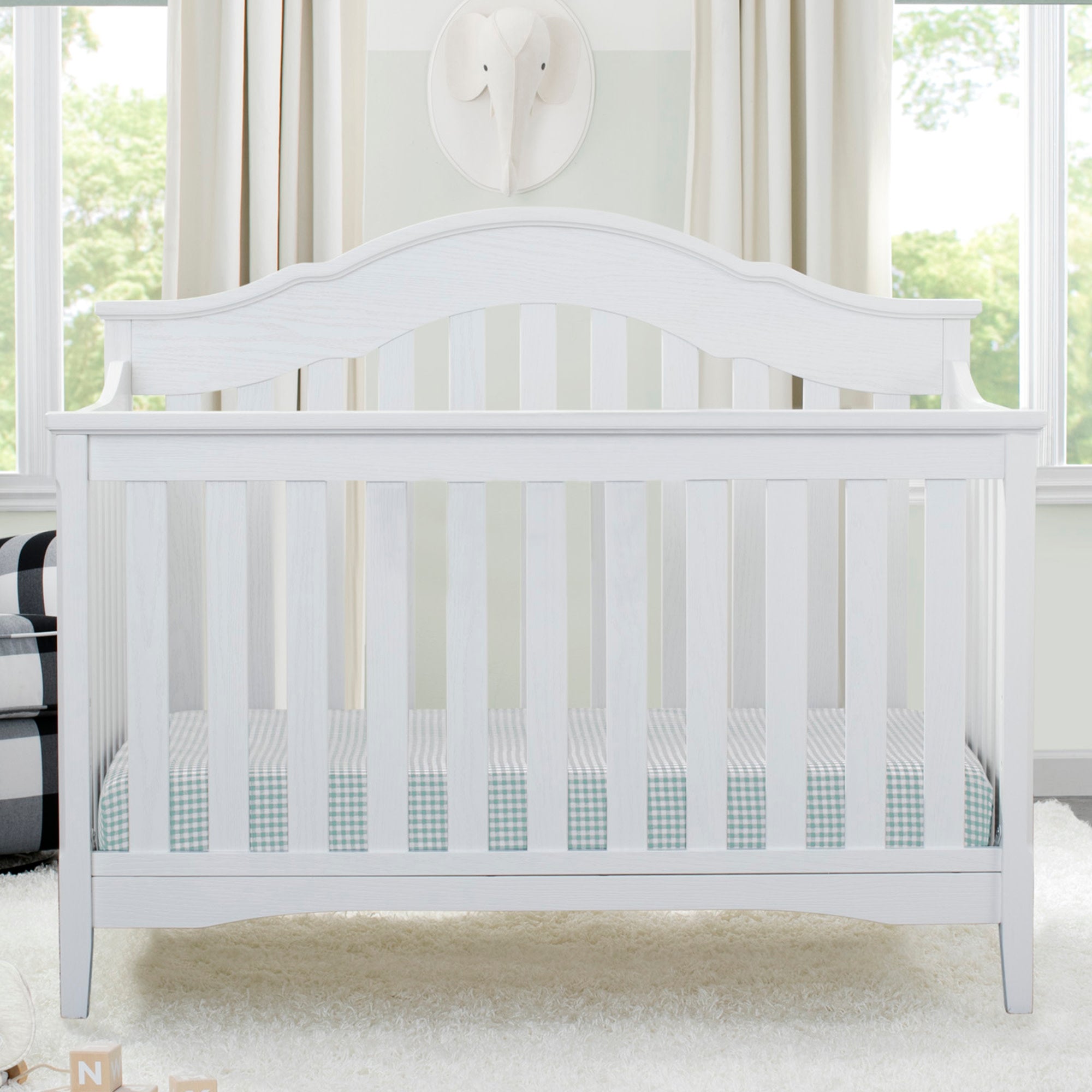 Farmhouse Style 6-in-1 Convertible Baby Crib to Toddler Bed - White Wooden Nursery Furniture for Newborns & Kids - Perfect for Modern Nursery, Bedroom & Daycare