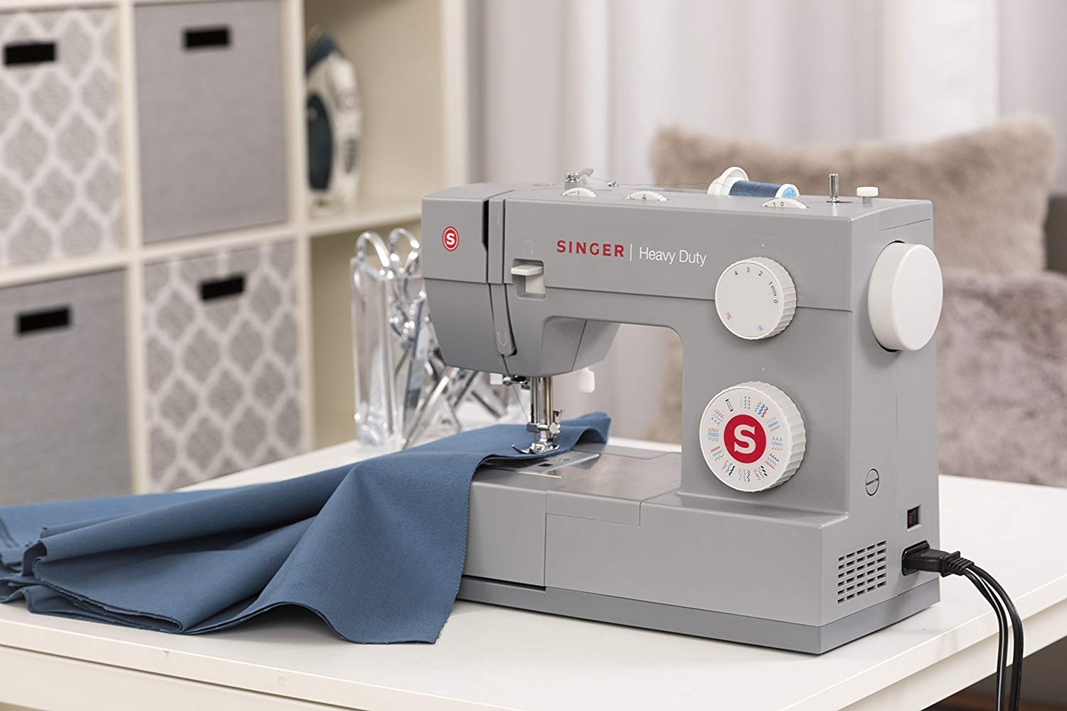 SINGER Heavy Duty 4432 Sewing Machine - 110 Built-in Stitches, Automatic Needle Threader & Canvas Tote Bag | Perfect for Quilting, Apparel Making & Home Decor Projects