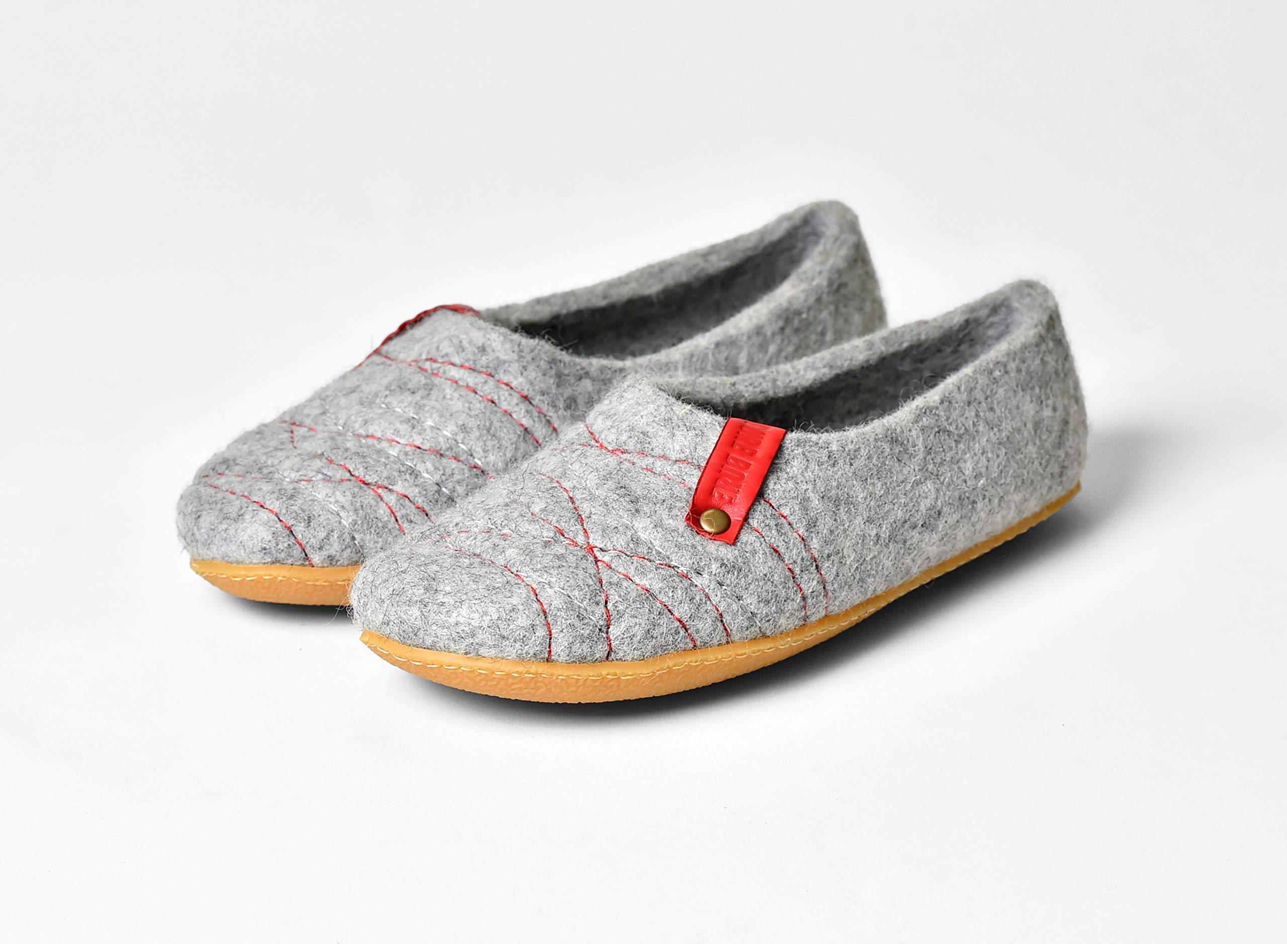Cozy Women's Felted Wool Slippers - Handmade Boiled Wool House Shoes with Personalization Option - Perfect Gift for Her - Ideal for Indoor Comfort, Winter Warmth & Relaxation at Home