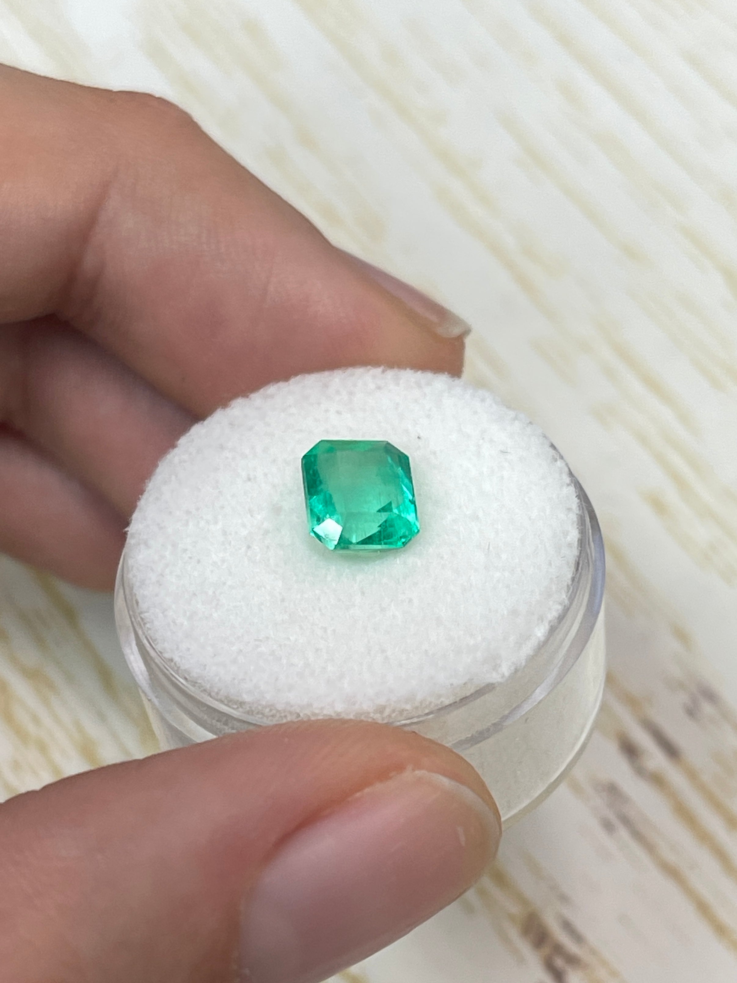 1.92 Carat 8x7mm Muzo Green Natural Loose Colombian Emerald - Emerald Cut Gemstone for Jewelry Making, Engagement Rings & Luxury Gifts