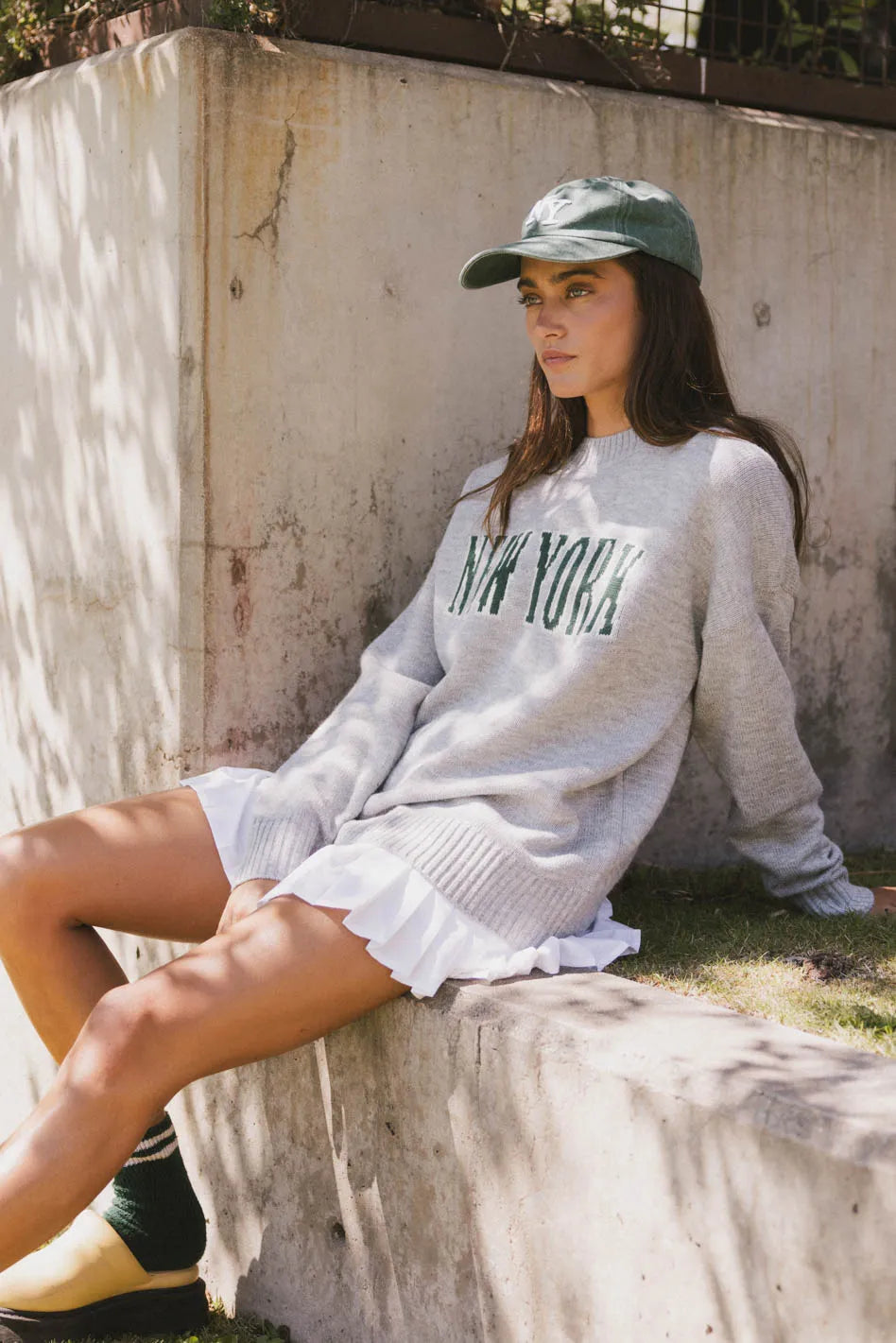 New York Crew Neck Sweater for Men & Women | Soft Grey Cotton Knit Pullover | Cozy Winter & Fall Fashion | Perfect for Casual Wear, Office & Outings