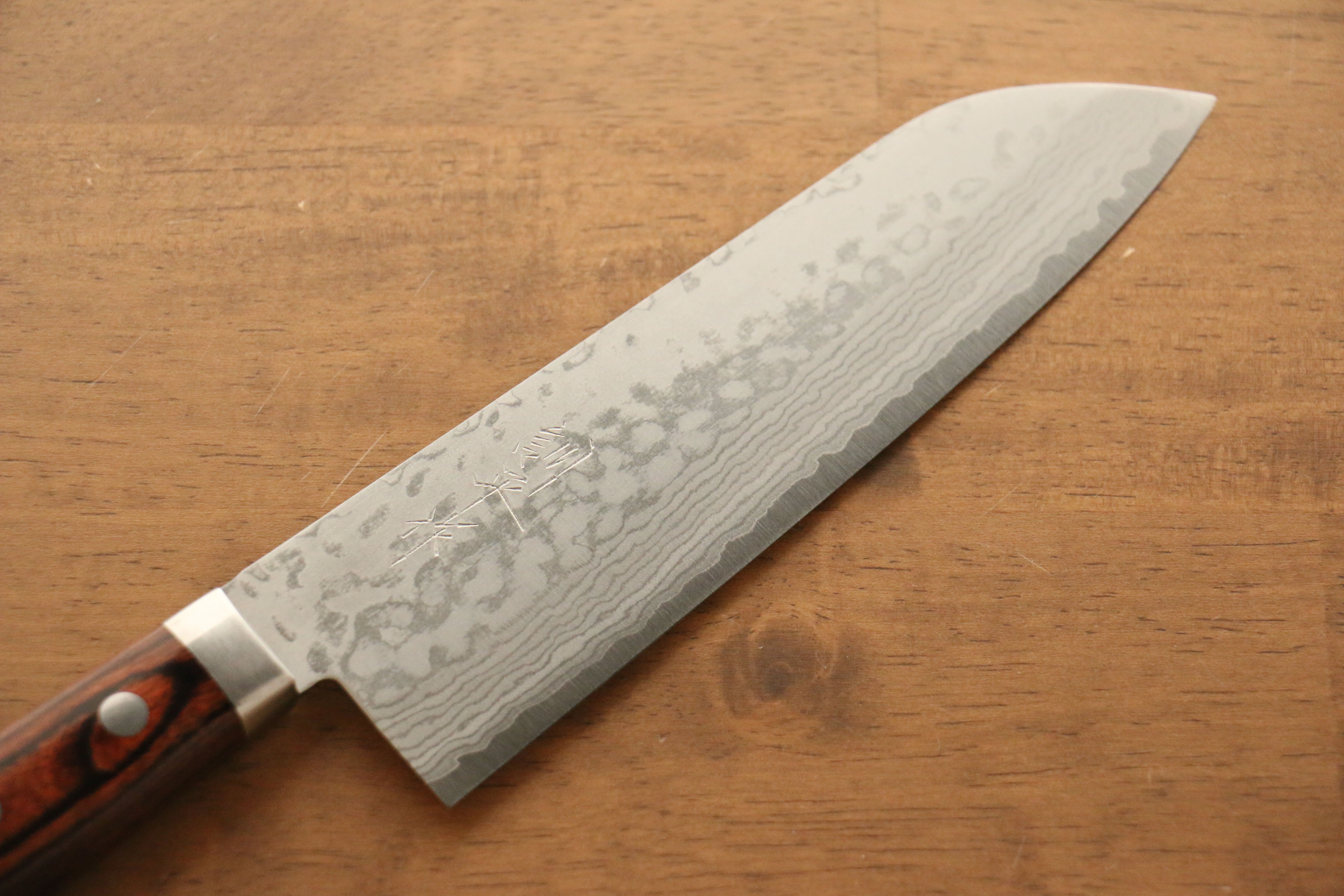 Premium Kunihira Sairyu VG10 Damascus Steel Santoku Knife 170mm with Mahogany Handle - Japanese Kitchen Knife for Professional Chefs & Home Cooking, Perfect for Slicing, Dicing & Chopping Vegetables, Meat & Fish