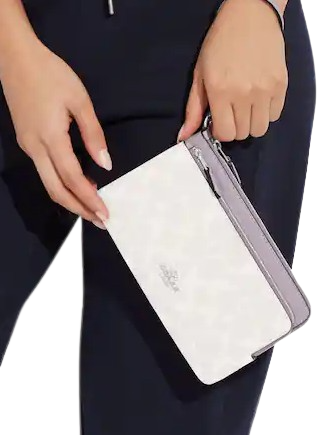 Coach Double Zip Wallet in Signature Canvas - Stylish & Durable Leather Wallet for Women - Perfect for Everyday Use, Travel & Gift Giving
