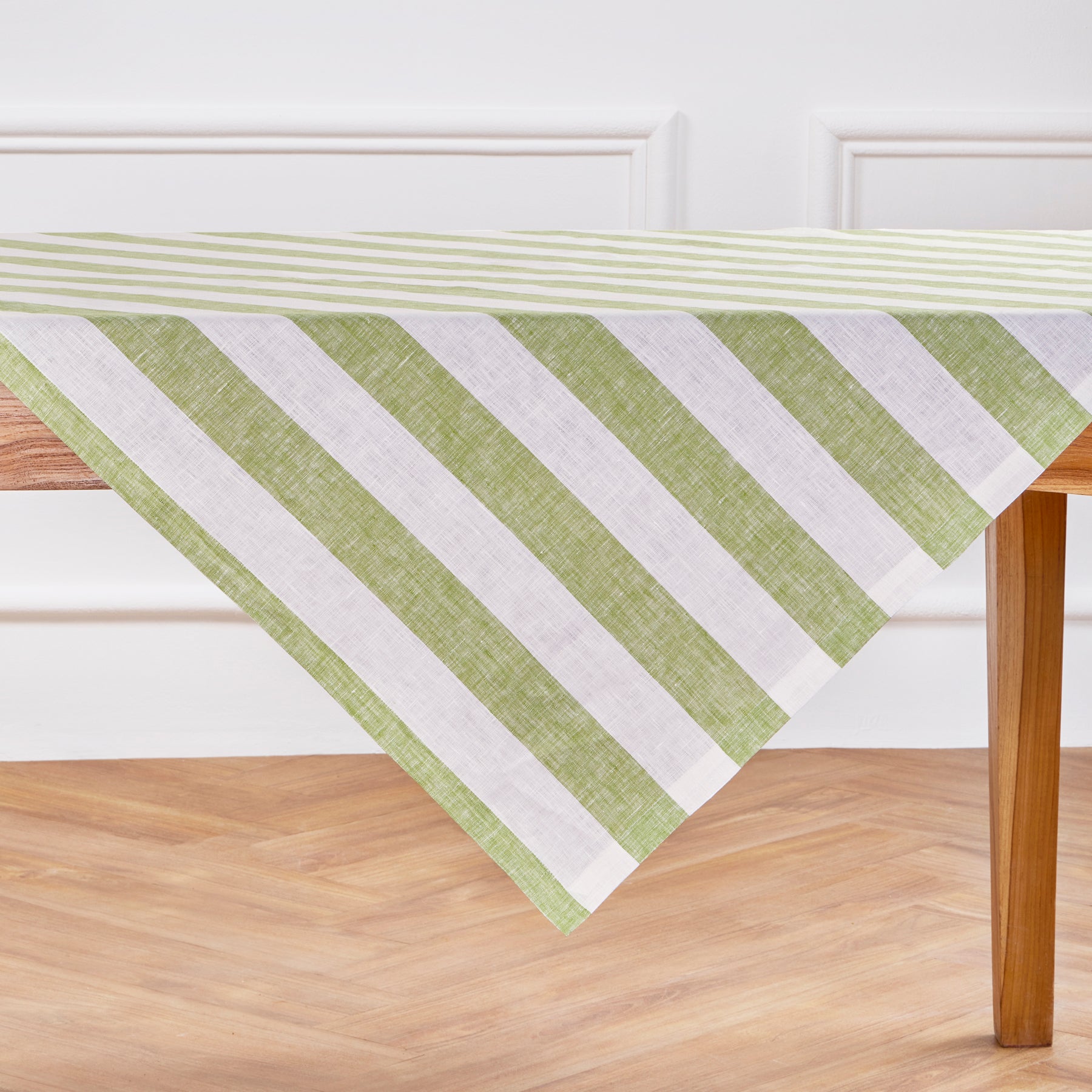 Cabana Stripe Table Throw - Waterproof Outdoor Picnic Blanket for Beach, Poolside & Patio - Decorative Striped Table Cover for Summer Parties & BBQs