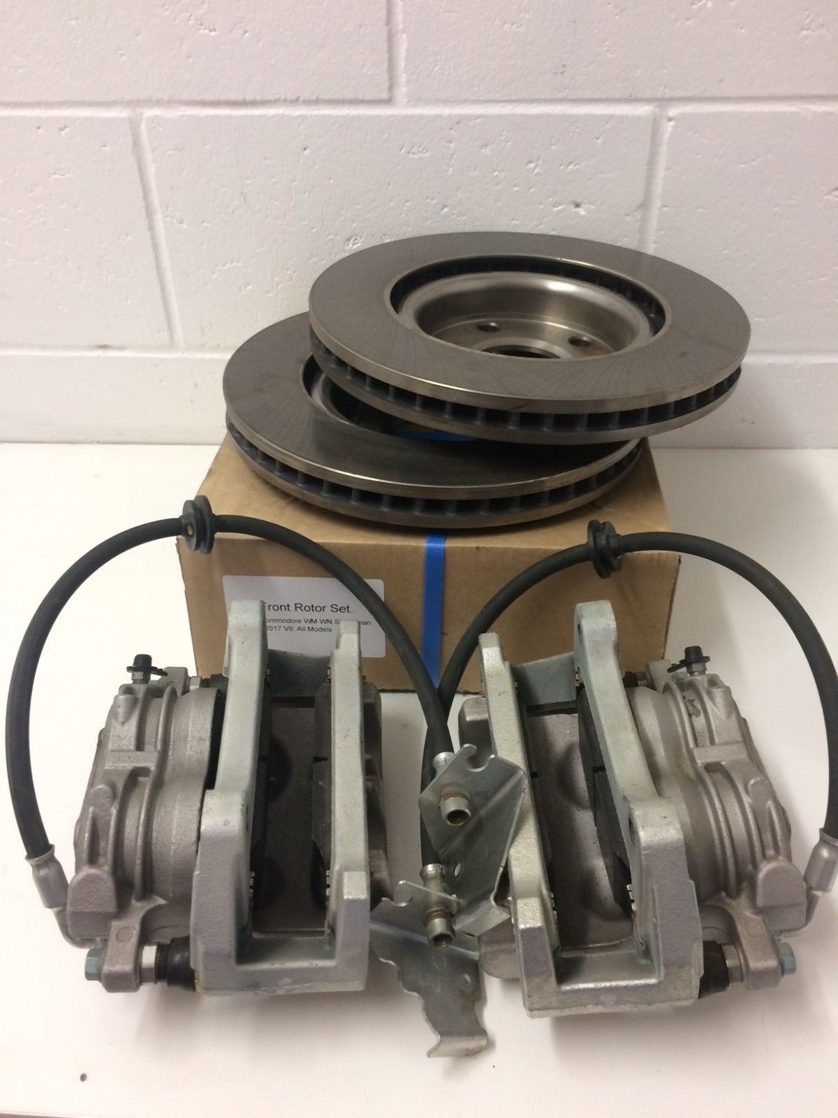 Genuine Holden VE WM Commodore & Statesman Front Brake Caliper and Rotor Set - Perfect for Smooth Braking and Vehicle Maintenance