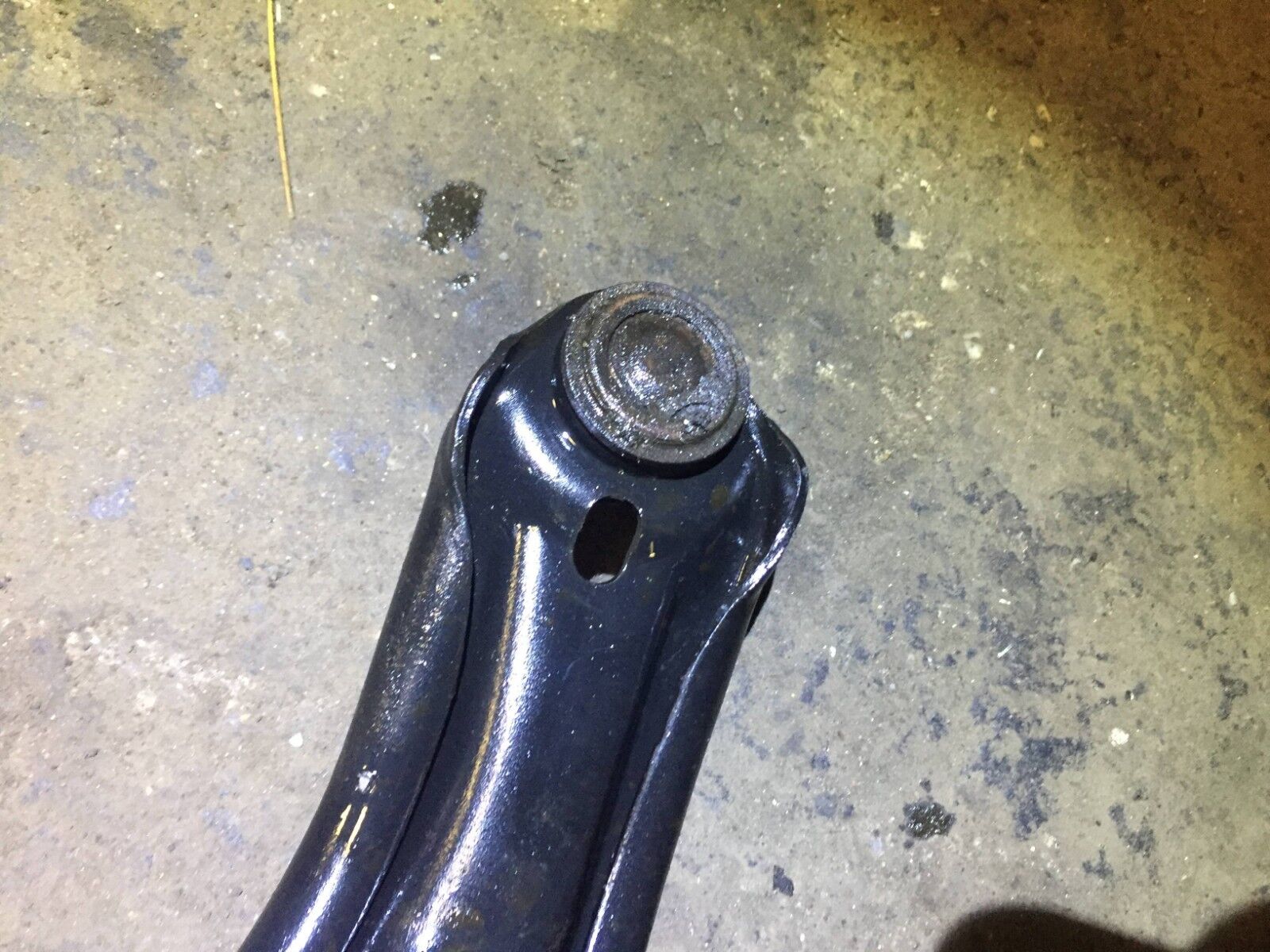 04 05 06 Scion XA Front Right Passenger Side Lower Control Arm Replacement - OEM Quality D18 - Perfect for Suspension Repair & Car Maintenance