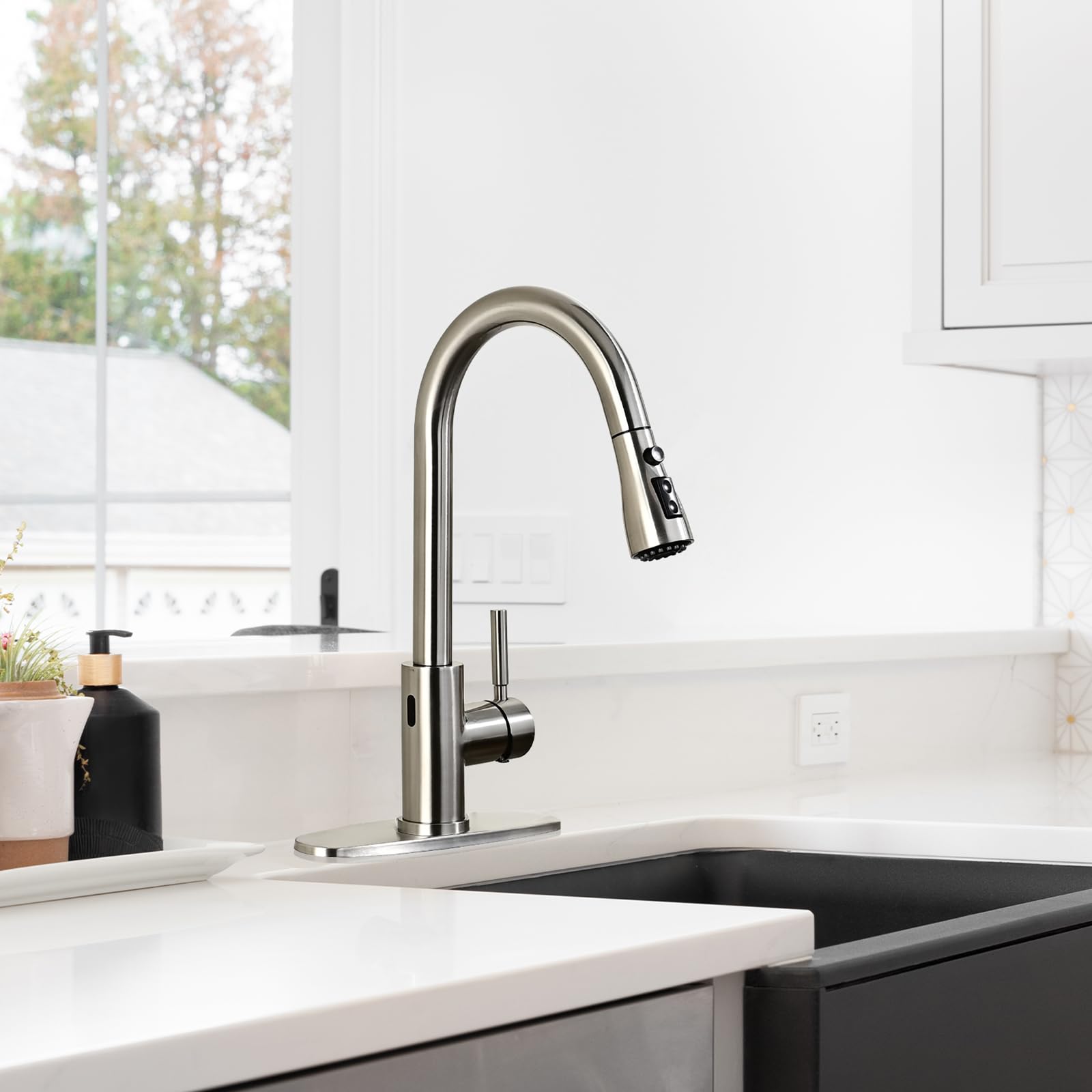 Arofa Touchless Kitchen Faucet with Pull Down Sprayer - Smart Motion Sensor Single Handle Stainless Steel Sink Faucet in Brushed Nickel - Ideal for Modern Kitchens and Busy Households