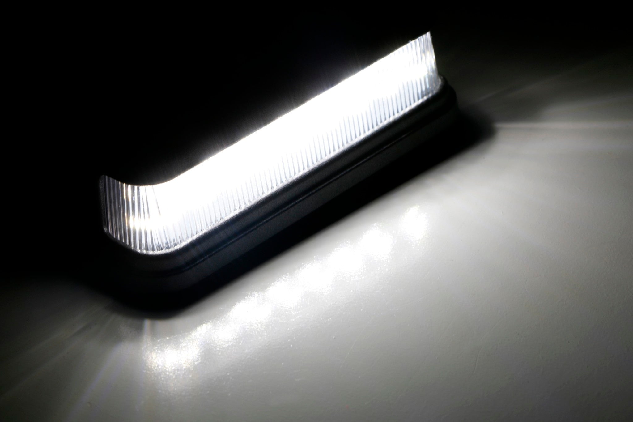 OEM Replacement LED License Plate Light - 6 Diode Cool White Bulbs for Land Rover Defender | Durable & Bright Lighting for Night Driving & Off-Road Adventures