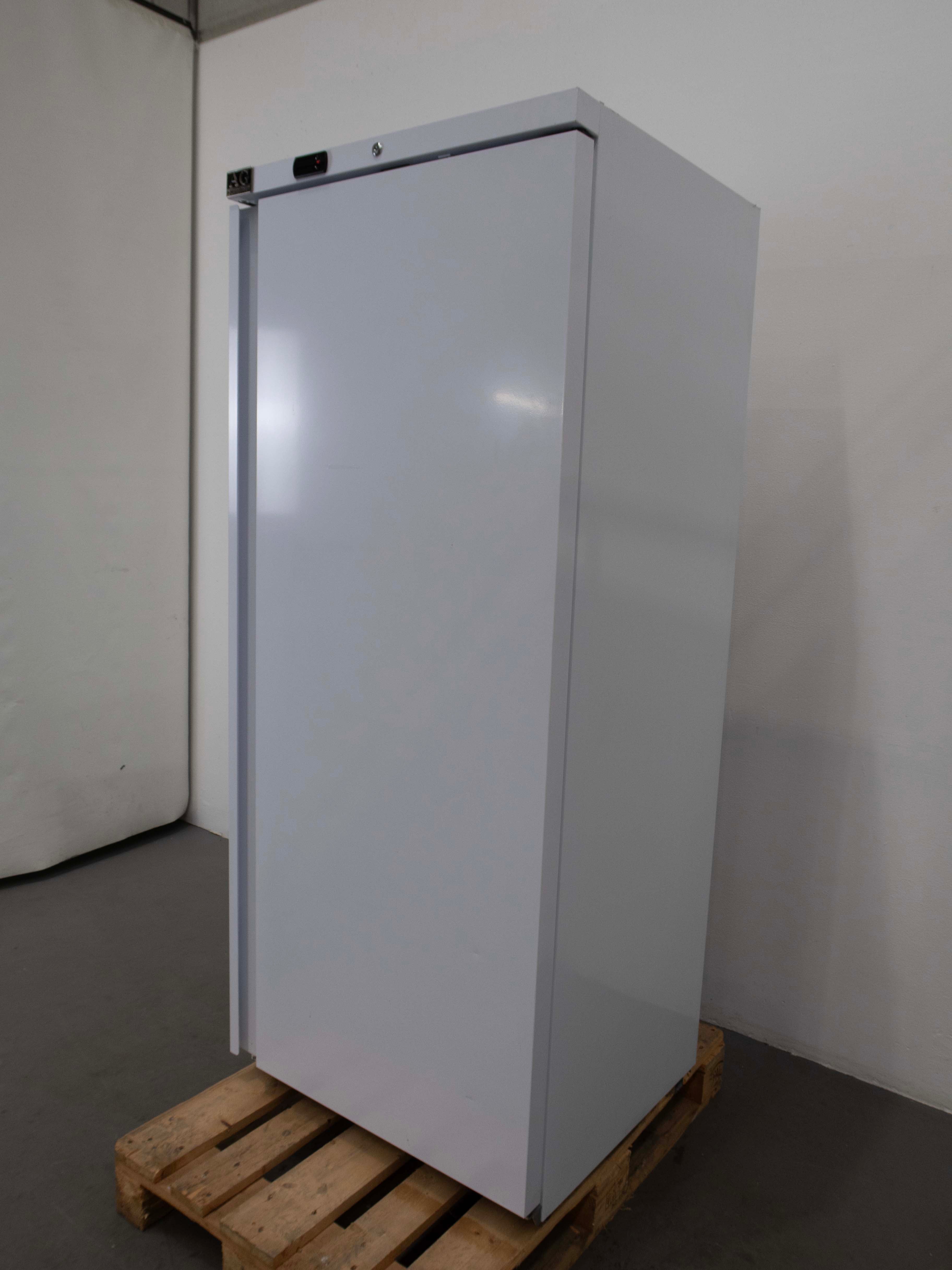 AG Equipment F600V Upright Freezer - 21.6 Cu. Ft. Commercial Freezer for Restaurants, Grocery Stores & Home Use - Energy Efficient Deep Freezer with Digital Display & Lock