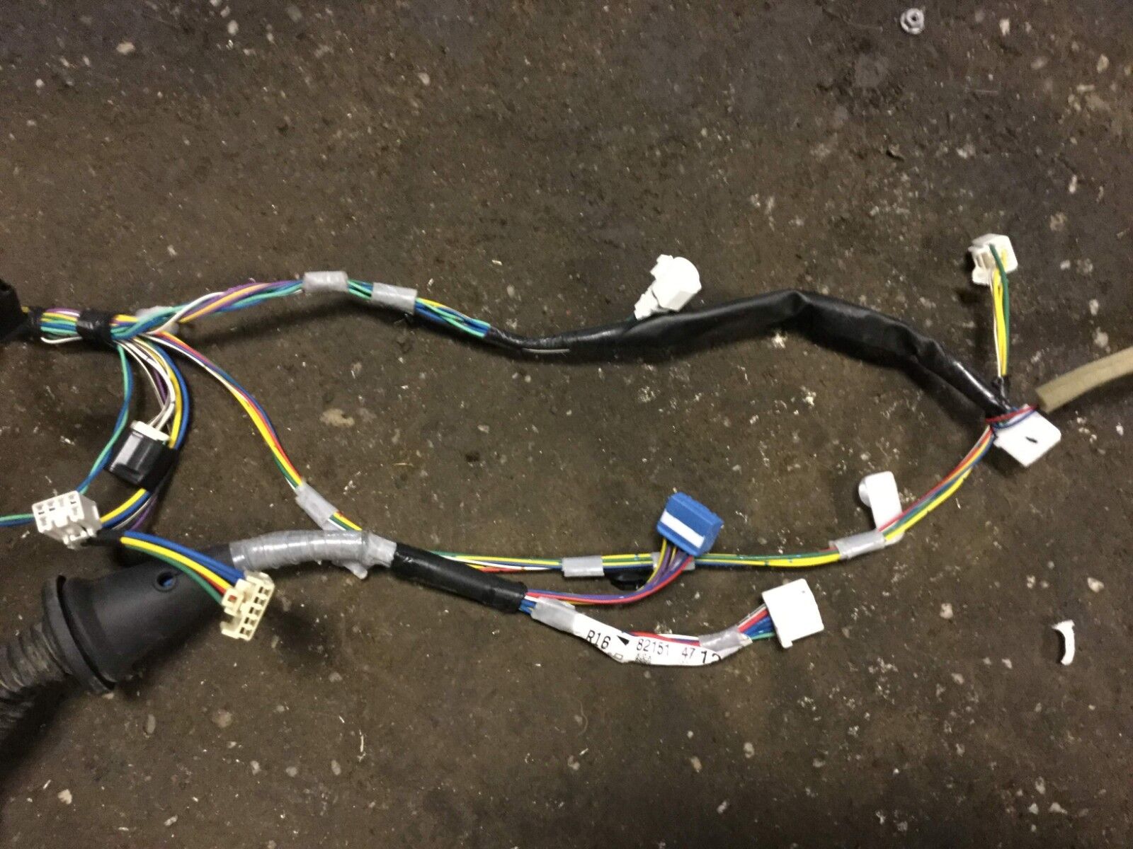 2005-2009 Toyota Prius Right Front Passenger Door Wiring Harness OEM - Perfect for Door Lock Repair & Window Motor Replacement