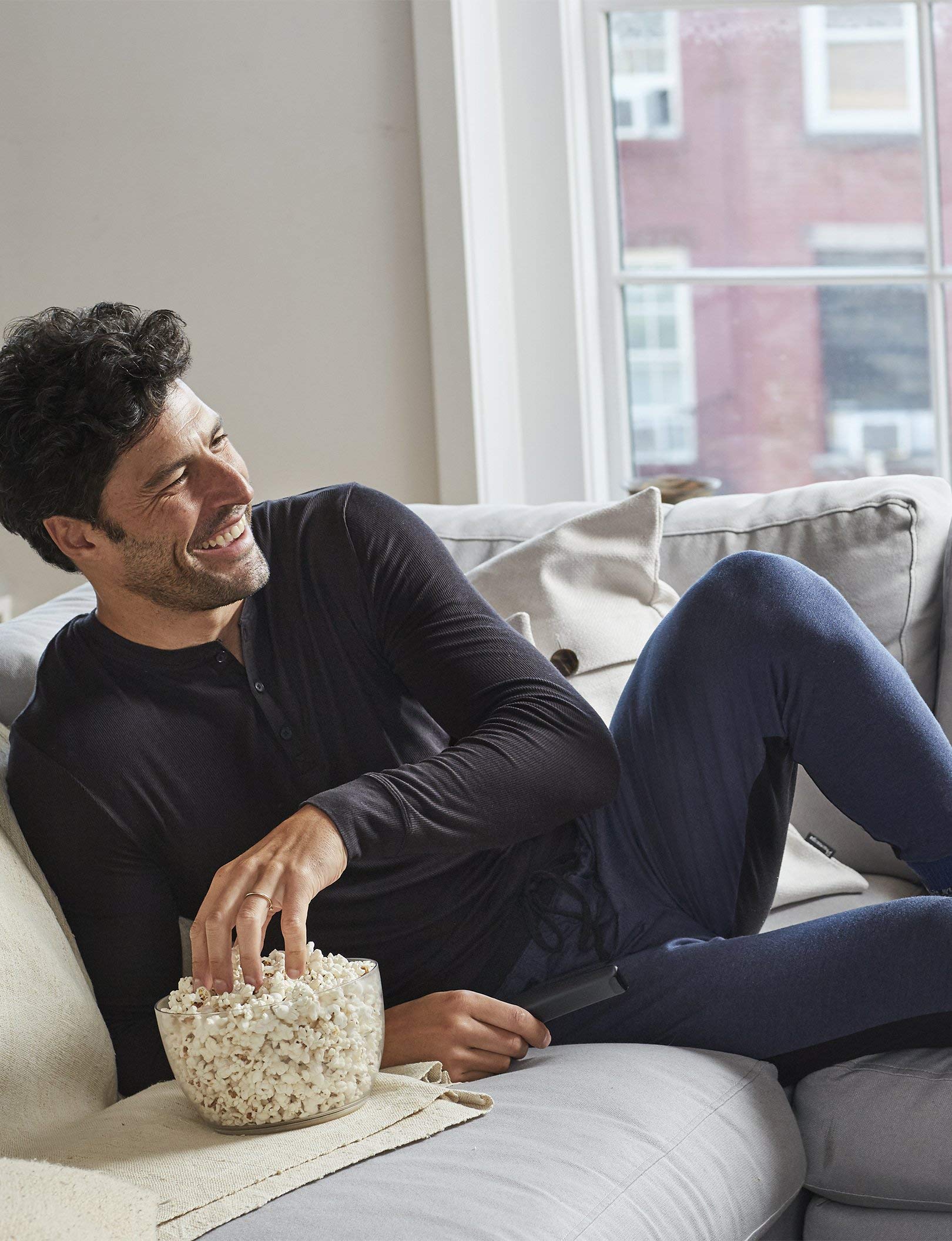 Tommy John Men's Soft Second Skin Fabric Henley Long Sleeve Sleep Shirt - Comfortable Pajama Top & Lounge Wear for Relaxing at Home or Travel