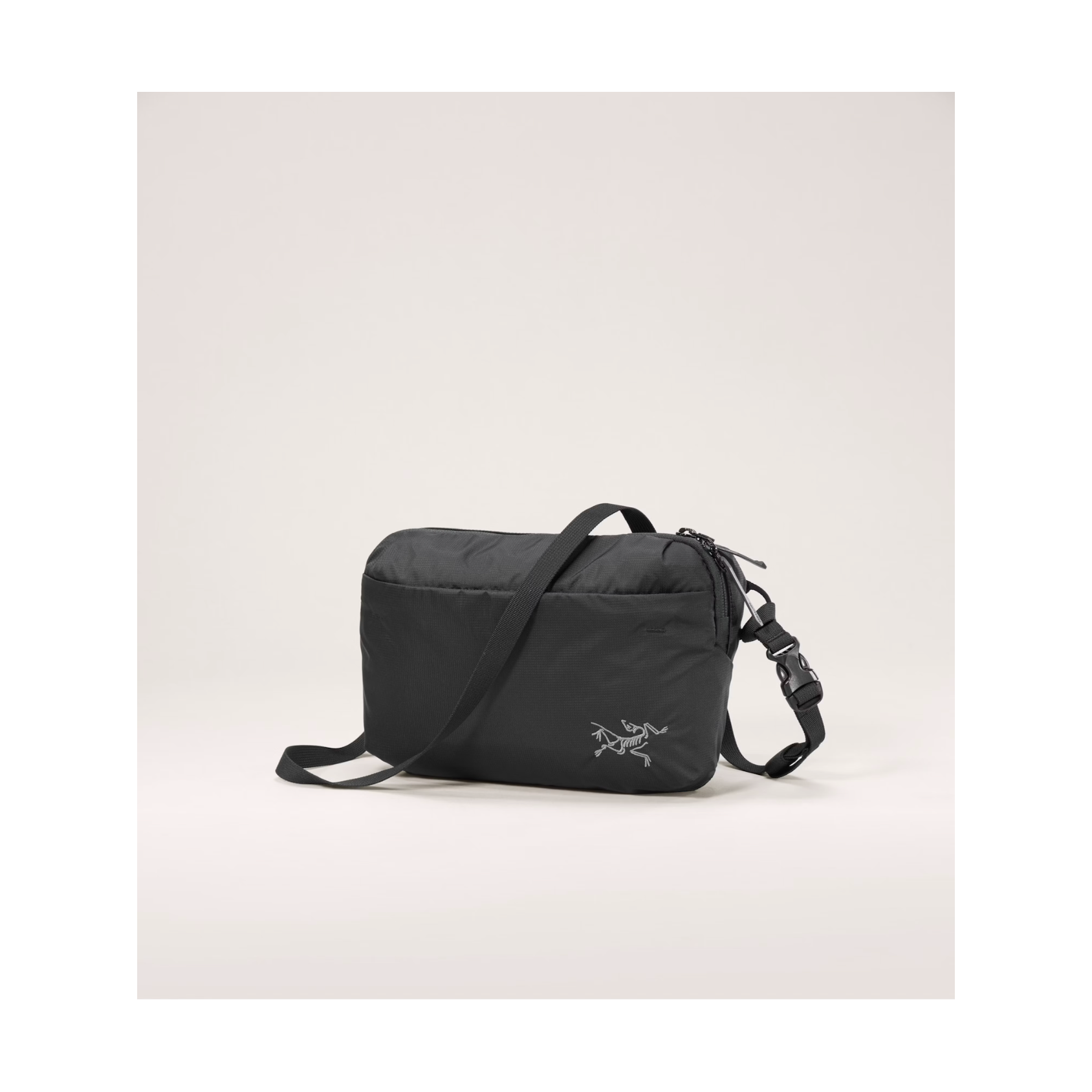 Arc'teryx Heliad Crossbody Bag - Lightweight & Waterproof Travel Shoulder Bag for Hiking, Commuting & Everyday Use