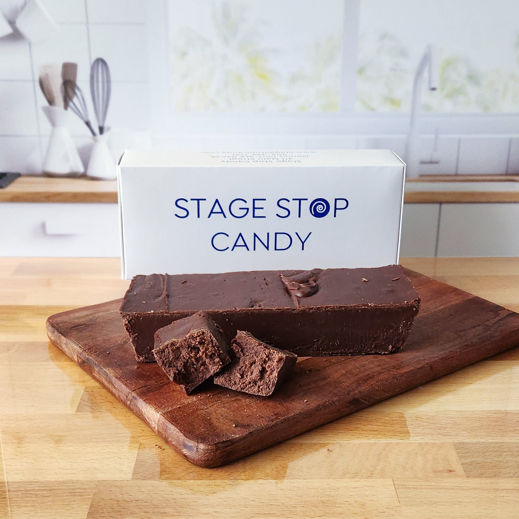 Delicious Homemade Fudge Chocolate - Rich & Creamy Gourmet Candy for Gifts, Parties & Desserts | Perfect for Holidays, Birthdays & Sweet Treats