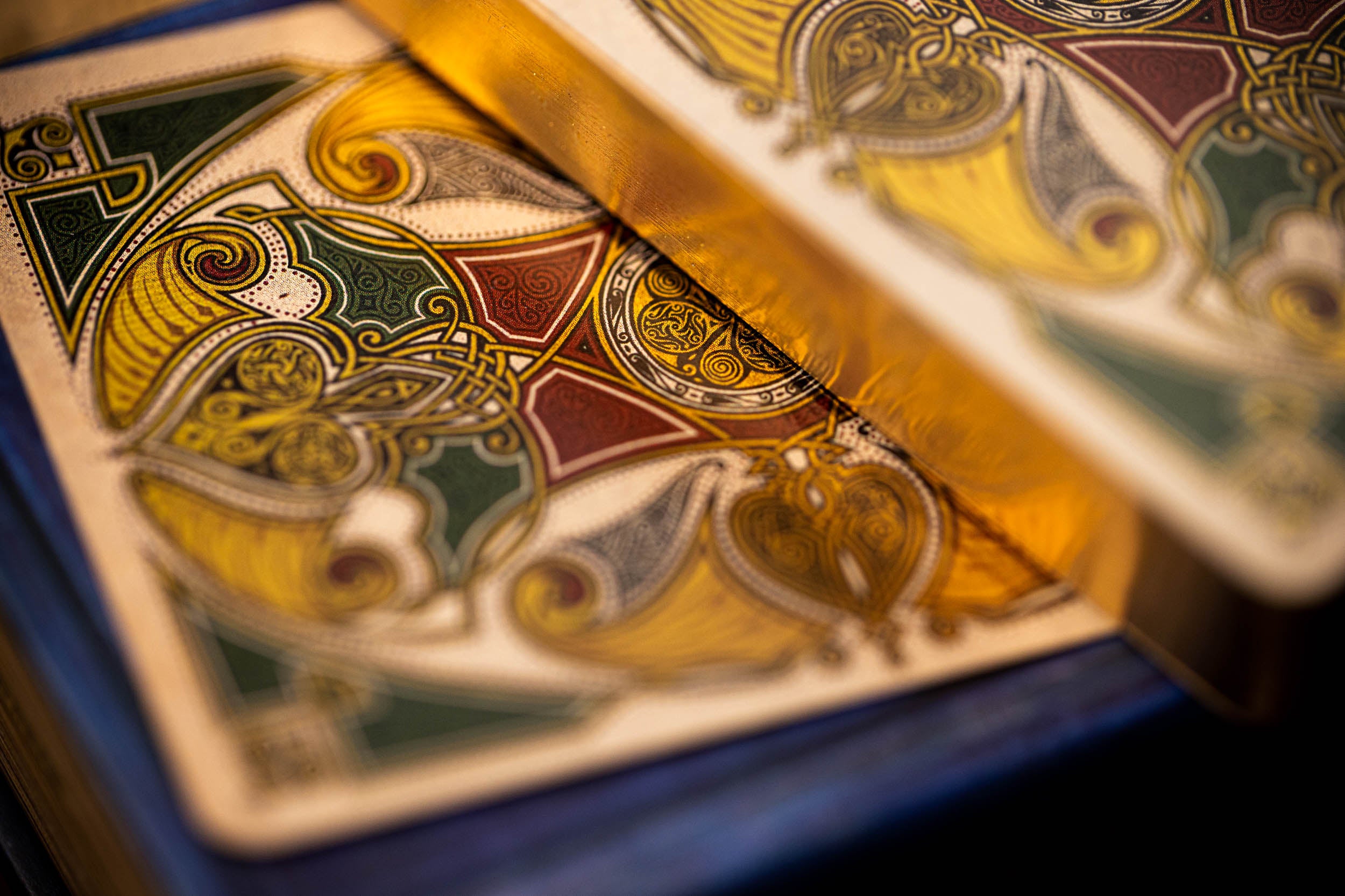 Premium Noel GLD Luxury Playing Cards - Elegant Gold Foil Deck for Poker, Magic Tricks & Collectors - Perfect for Parties, Casino Nights & Gifts