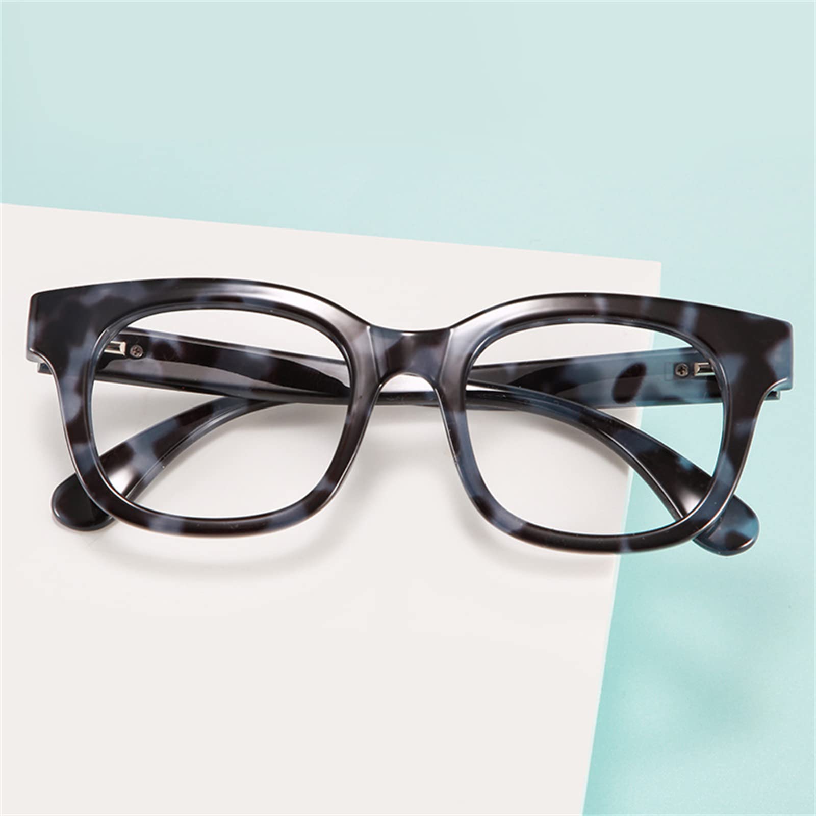 Willochra Blue Light Blocking Reading Glasses - Lightweight Round Frames for Women | Office & Screen Use