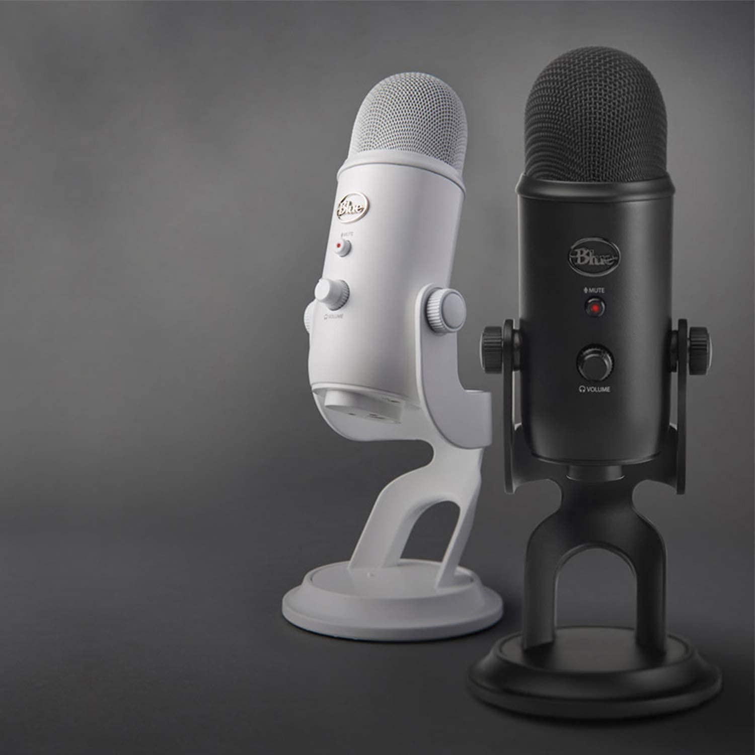 Logitech Blue Yeti USB Microphone for PC - Professional Condenser Mic for Podcasting, Gaming, Streaming & Studio Recording (White) - Perfect for Home Studios, Twitch Streamers & YouTube Content Creators