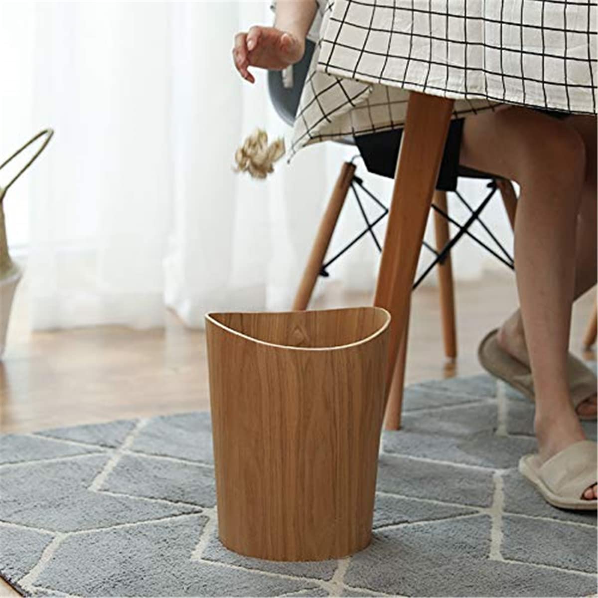 2.3 Gallon Japanese-Style Natural Wood Trash Can - Lightweight & Sturdy Round Waste Basket for Home, Office, Kitchen, Bedroom, Under Desk, Kids Room & Hotel - Eco-Friendly Home Decor & Waste Management Solution (Light Wood) - Perfect for Small Spaces, Minimalist Decor & Daily Trash Disposal