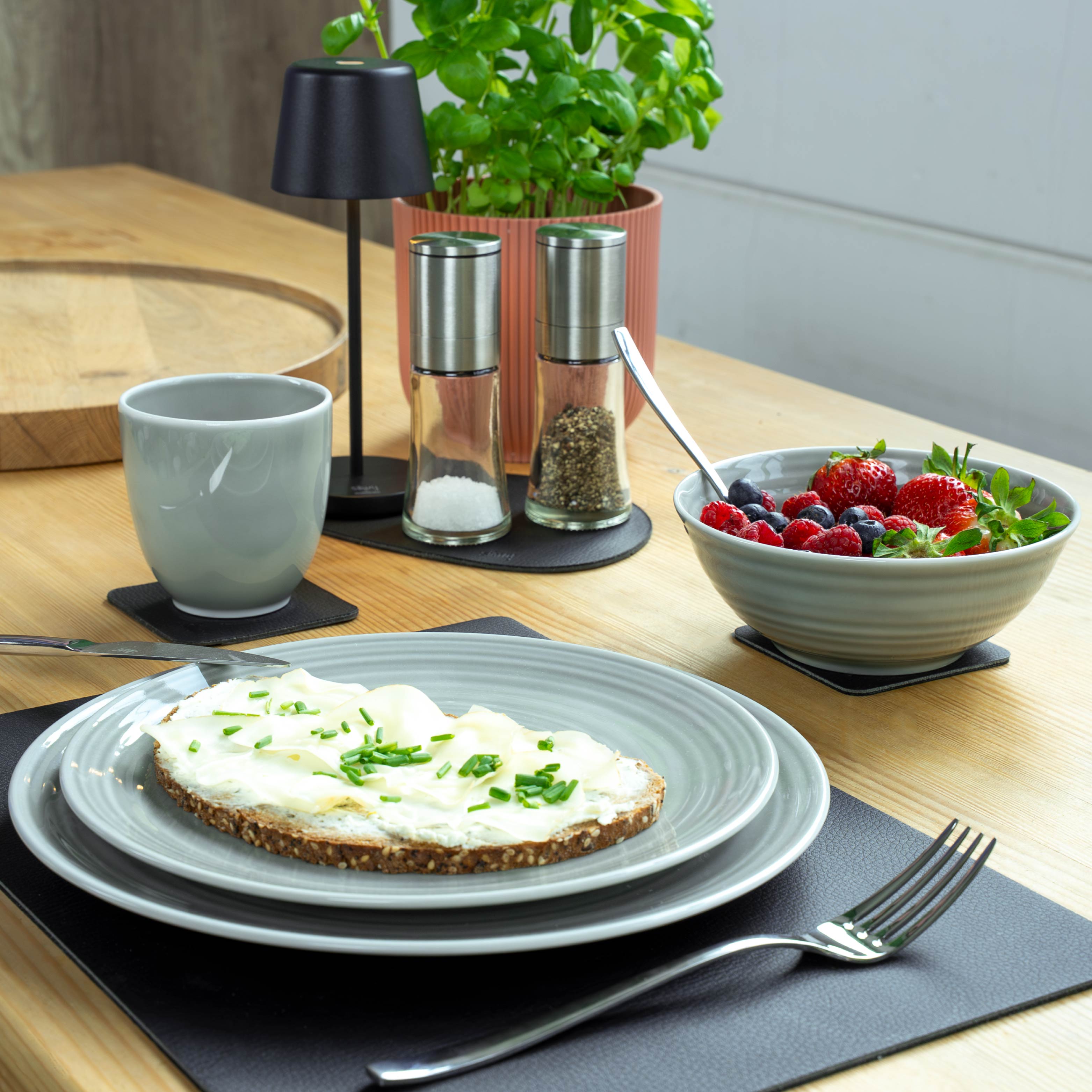 Premium Porcelain Dinnerware Set with Magnetic Lids - Elegant & Durable Dish Set for Home, Kitchen, and Restaurant Use - Perfect for Daily Meals, Entertaining Guests, and Professional Dining