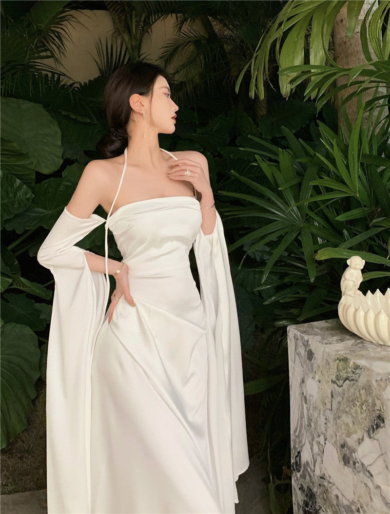 Elegant Off-The-Shoulder Halter Prom Dress - Satin Slim Fit Long Sleeve Formal Gown for Women - Perfect for Homecoming, Prom Night, and Evening Parties