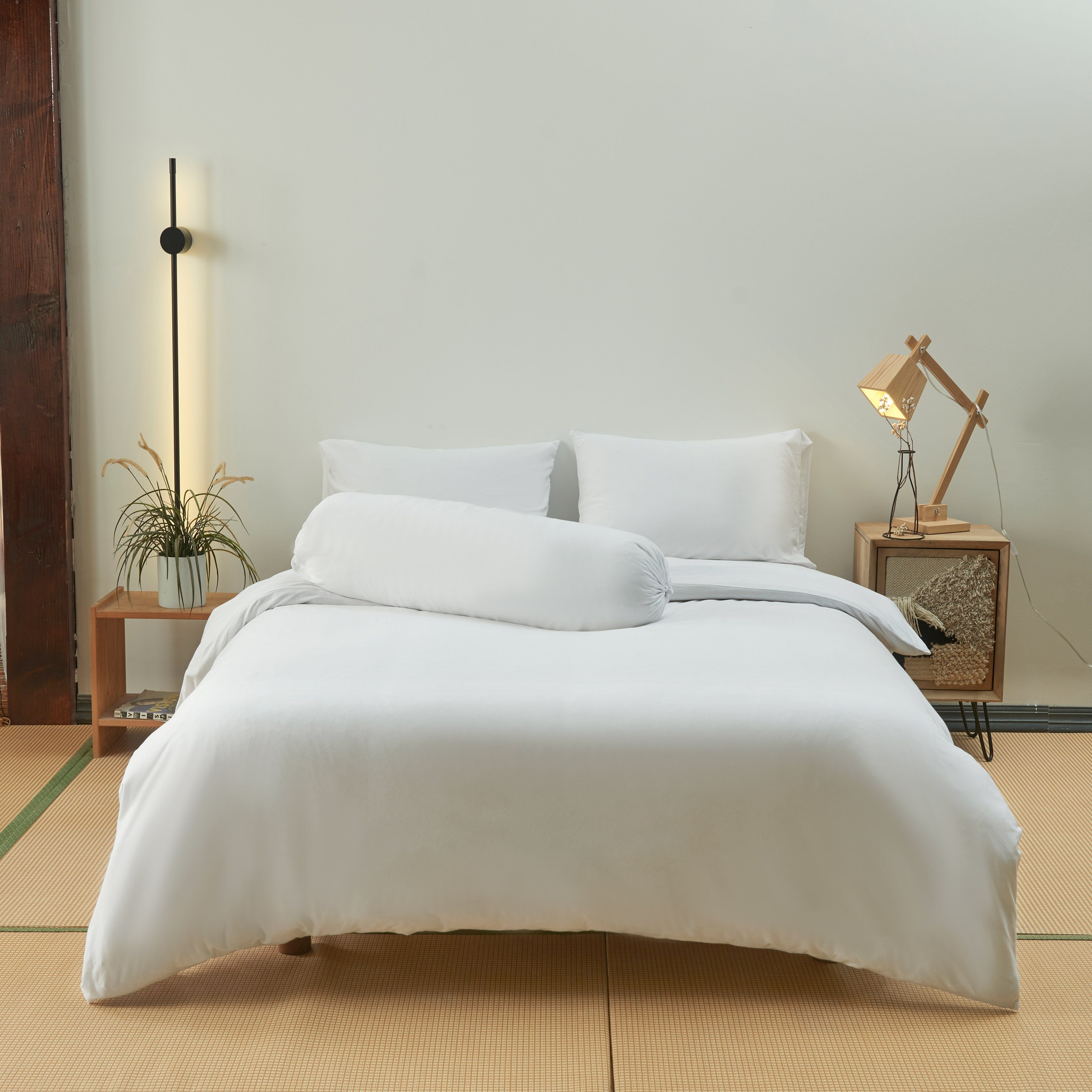 Cotton Pure™ White Jersey Cotton Fitted Sheet Set - Soft Breathable Bed Sheets for Queen Size Mattress - Perfect for Home, Hotel & Guest Room Comfort