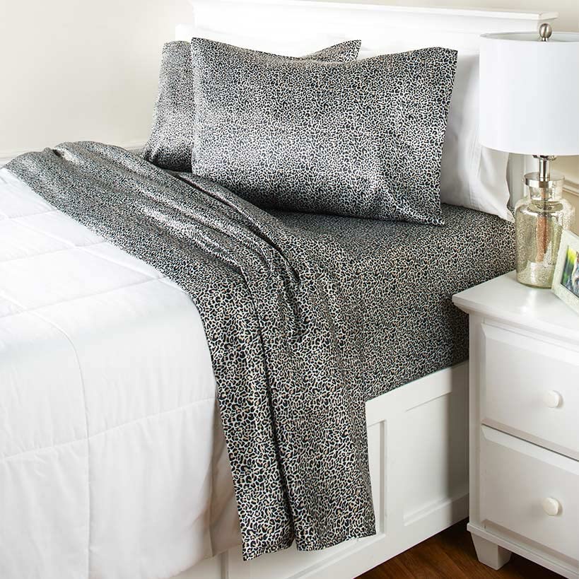 Luxury Satin Bed Sheet Set with Pillowcases - Full Size Brown Cheetah Print - 4 Piece Set for Soft & Comfortable Sleep - Perfect for Master Bedroom, Guest Room, or Dorm Decor