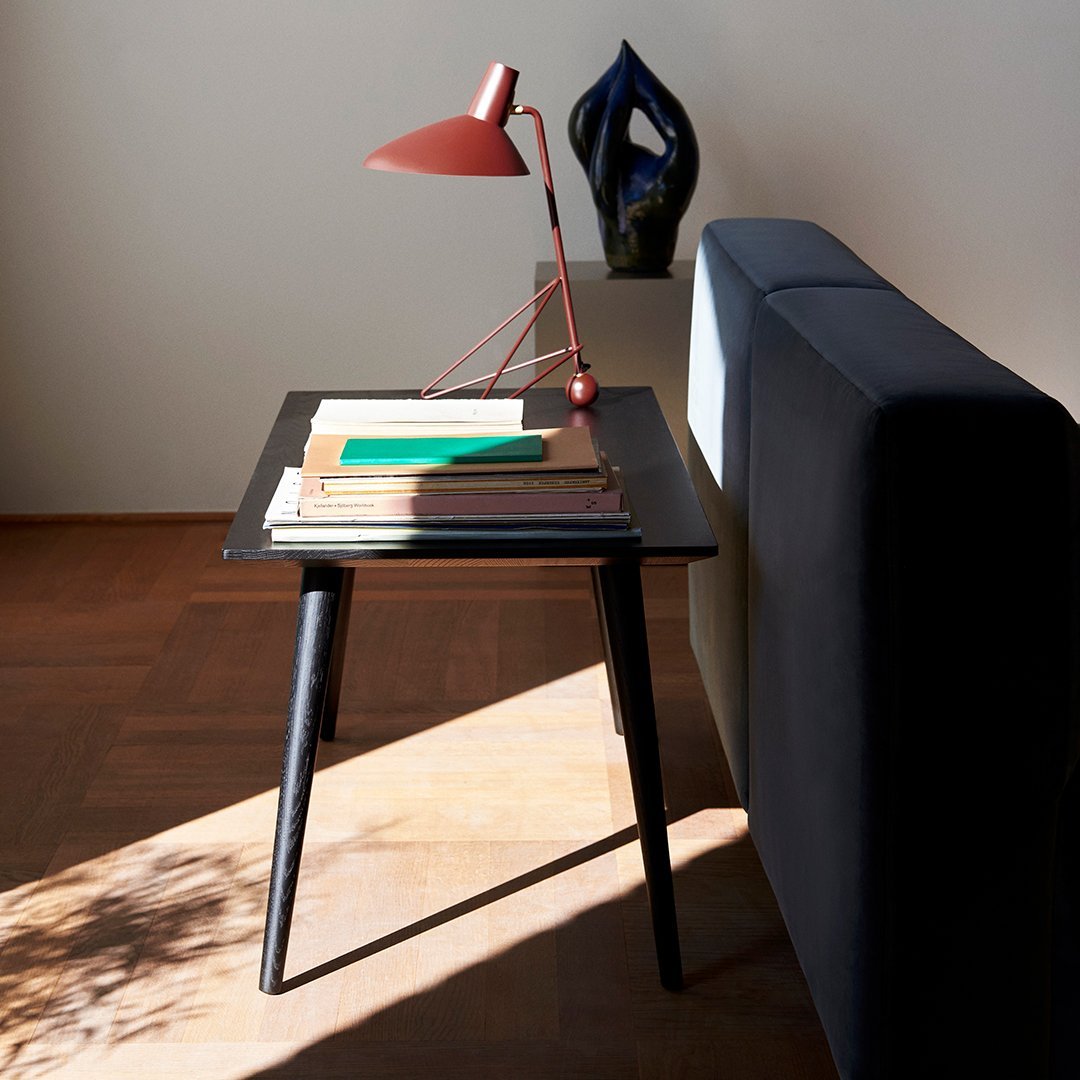 Modern SK23/SK24 Lounge Table - Stylish Coffee Table for Living Room, Office & Outdoor Use - Perfect for Relaxing & Entertaining