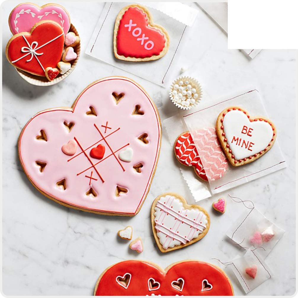 Valentine's Day Gummy & Cookie Molds Set - Heart-Shaped Baking Molds for Cakes, Biscuits, Chocolate & Pudding - Perfect for Valentine's Baking, DIY Desserts & Romantic Gift Making