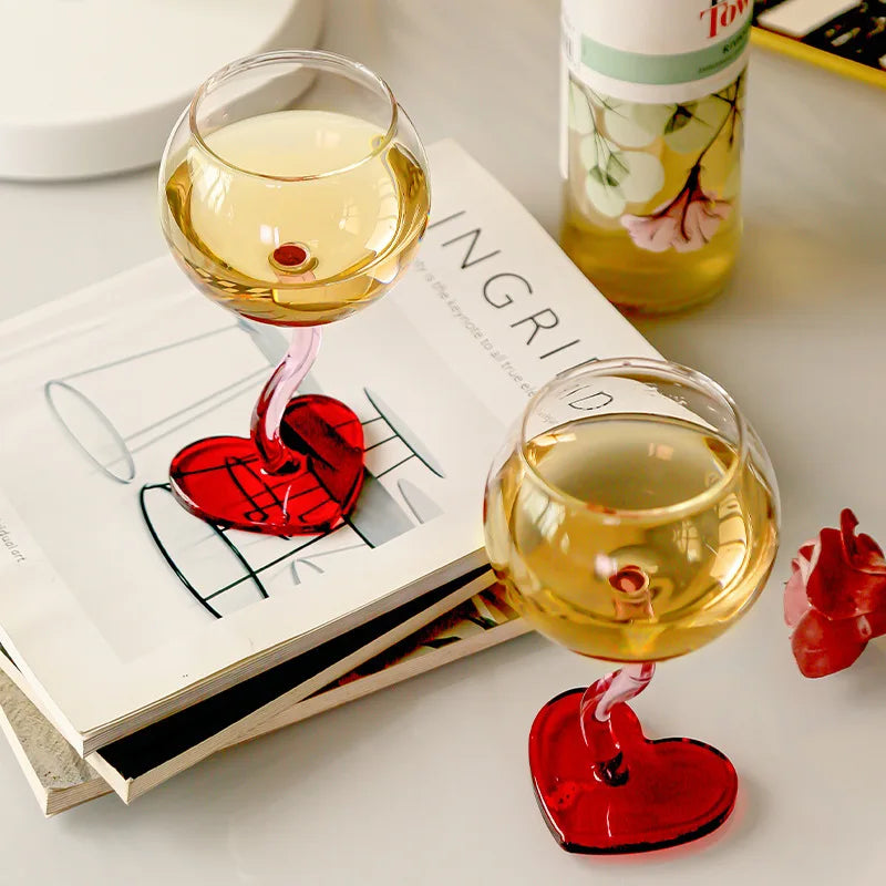 Elegant Heart-Shaped Glass Goblet - Romantic Wine Glass for Valentine's Day, Anniversary & Wedding Toasts - Perfect for Couples, Proposals & Special Occasions