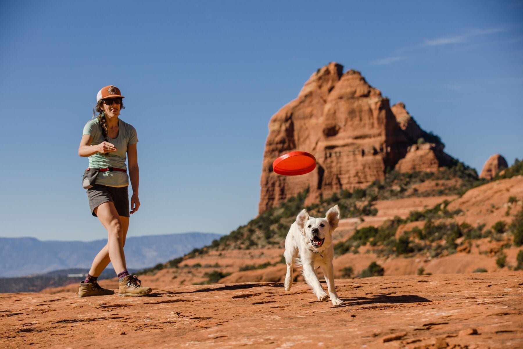 Ruffwear® Camp Flyer Disco Dog Bowl - Red Sumac - Durable & Non-Slip Pet Food Dish for Camping, Hiking & Outdoor Adventures