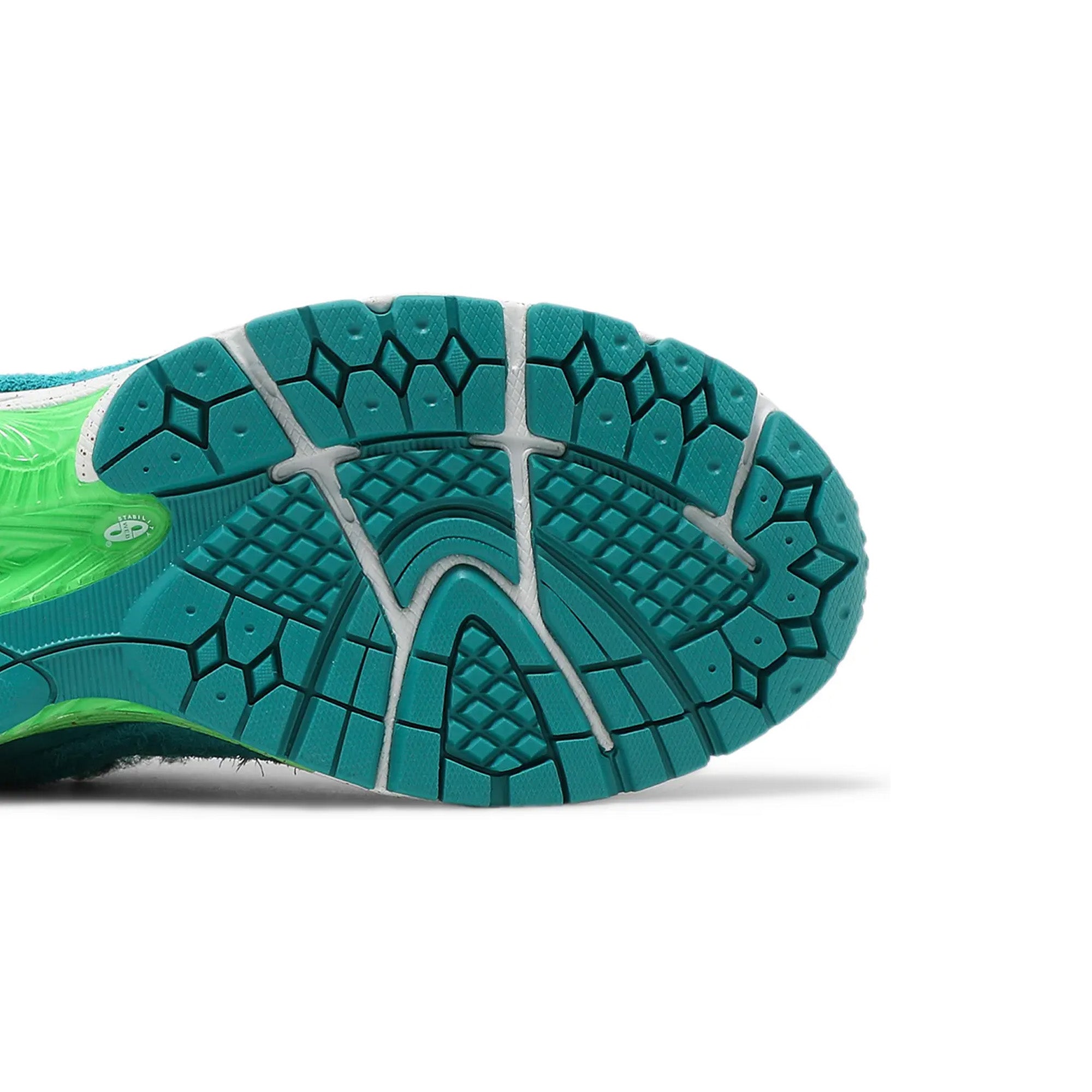 New Balance 2002R x Salehe Bembury 'Water Be The Guide' Sneakers (2021 Release) - Limited Edition Running Shoes for Streetwear & Casual Fashion