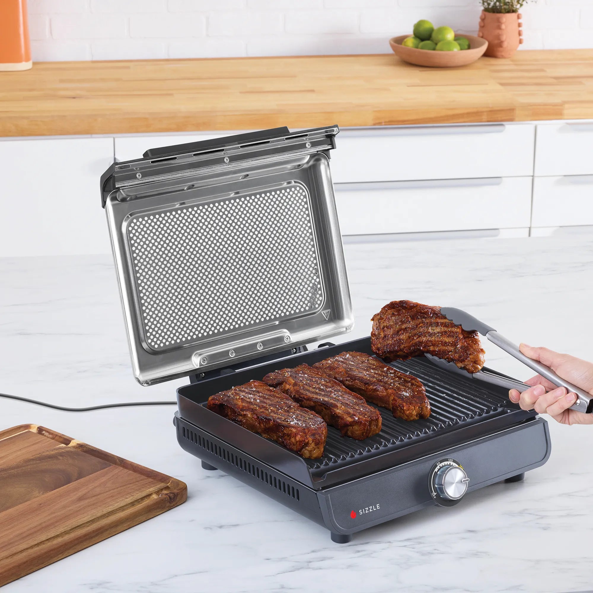 Ninja Sizzle Indoor Electric Grill with Flat Plate - Perfect for Healthy Cooking, Paninis, Steaks & Family Meals in Small Spaces