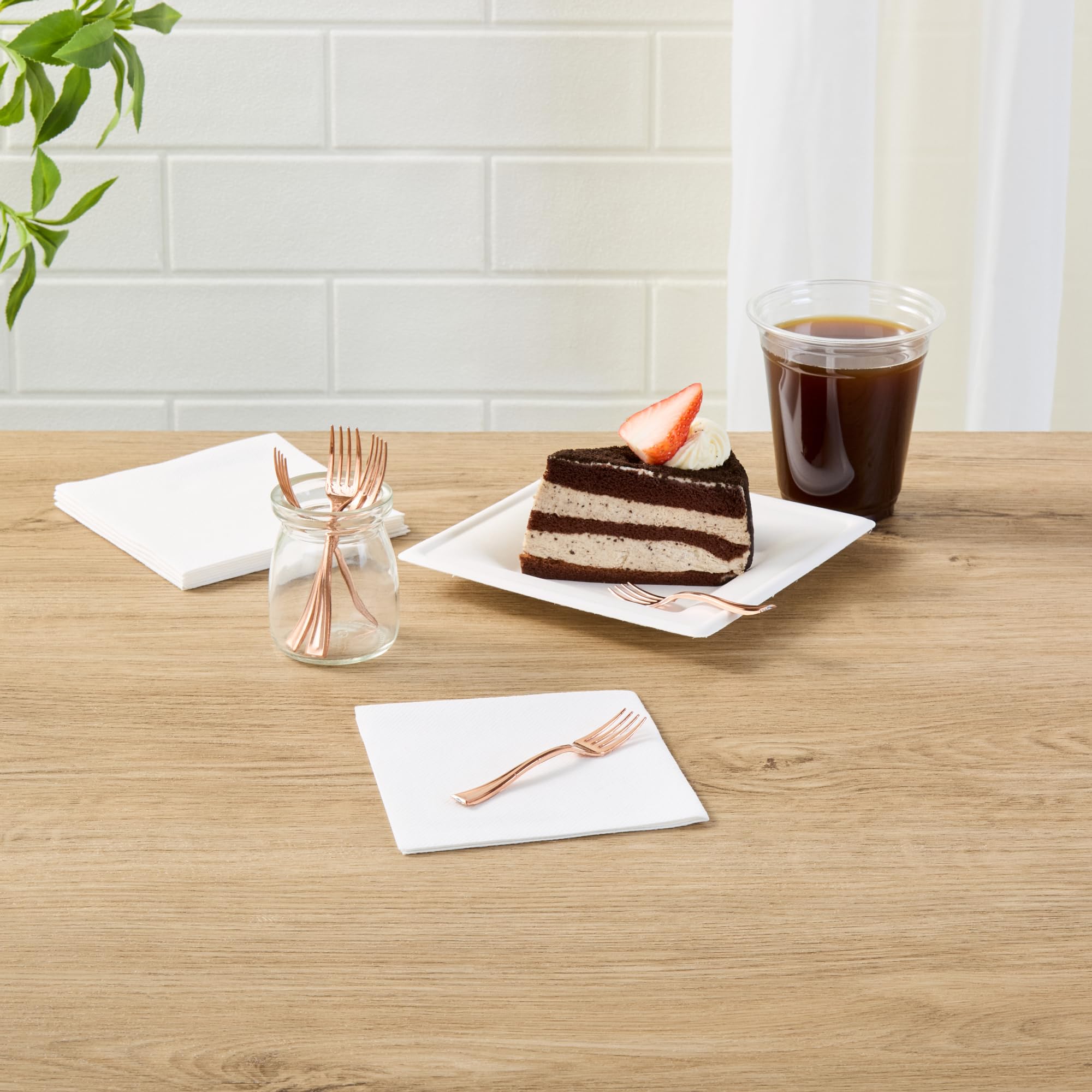 500-Pack 4 Inch Mini Plastic Forks - Heavy-Duty Disposable Appetizer Forks in Rose Gold for Hors D'oeuvres, Desserts, Samples | Perfect for Parties, Weddings, Catering & Events - Elegant & Durable