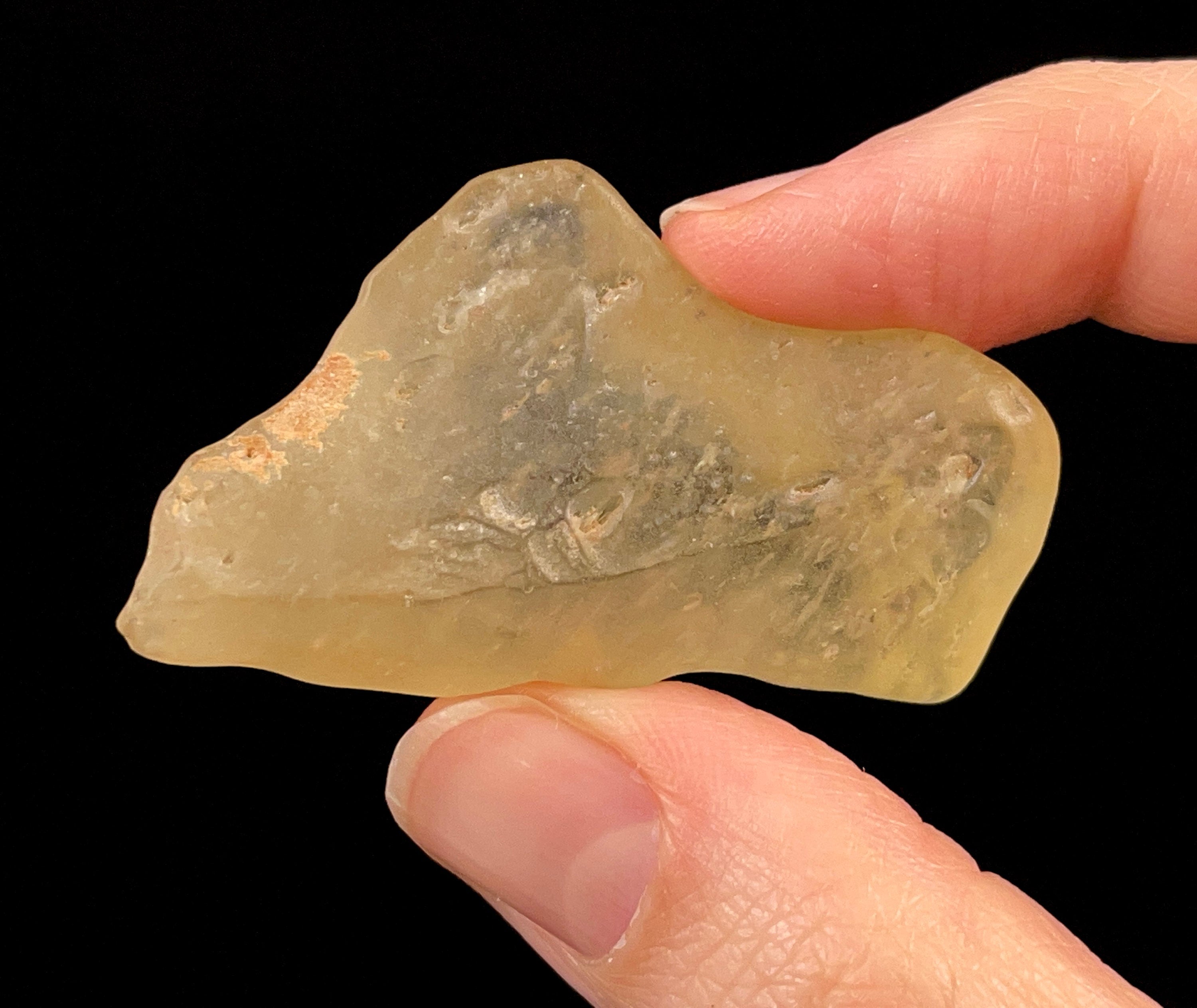 Natural Libyan Desert Glass Raw Crystal - Rare Green Tektite Stone for Collectors, Healing & Home Decor | Unique Gift for Crystal Lovers & Spiritual Seekers | Perfect for Meditation, Jewelry Making & Display Cases