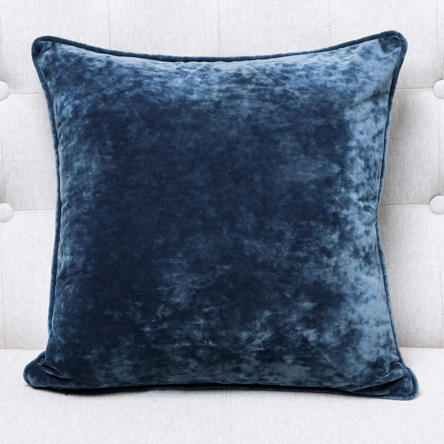 ELEGANT LIFE HOME 2-Pack Velvet Throw Pillow Covers - Crinkle Pattern Decorative Cushion Covers Set, Soft Charcoal Gray Pillow Cases for Sofa, Bed, Car (18x18 Inches) - Perfect for Living Room, Bedroom & Home Decor
