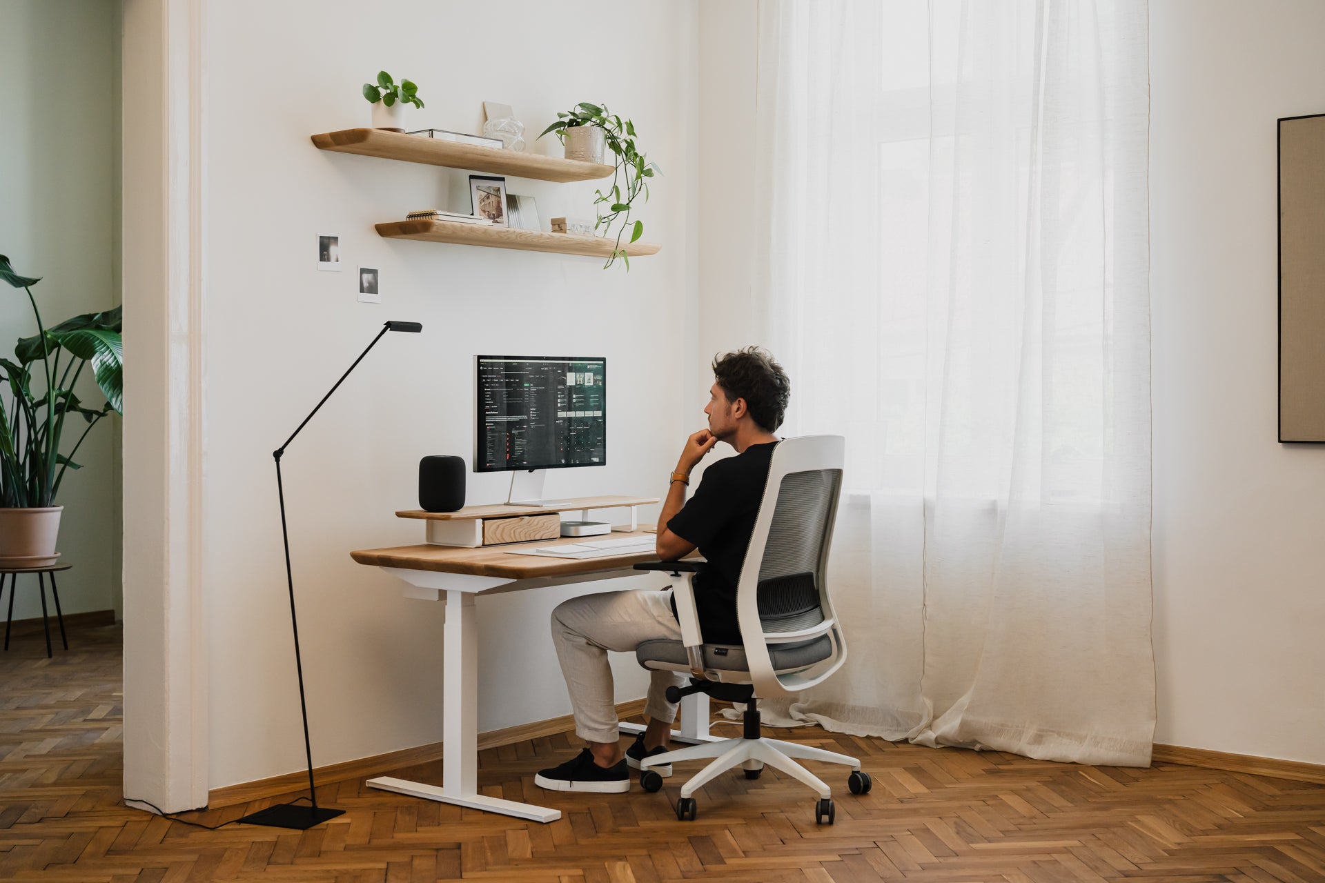 Ergonomic Adjustable Standing Desk Pro - Electric Height Adjustable Workstation for Home & Office, Perfect for Remote Work, Gaming & Study